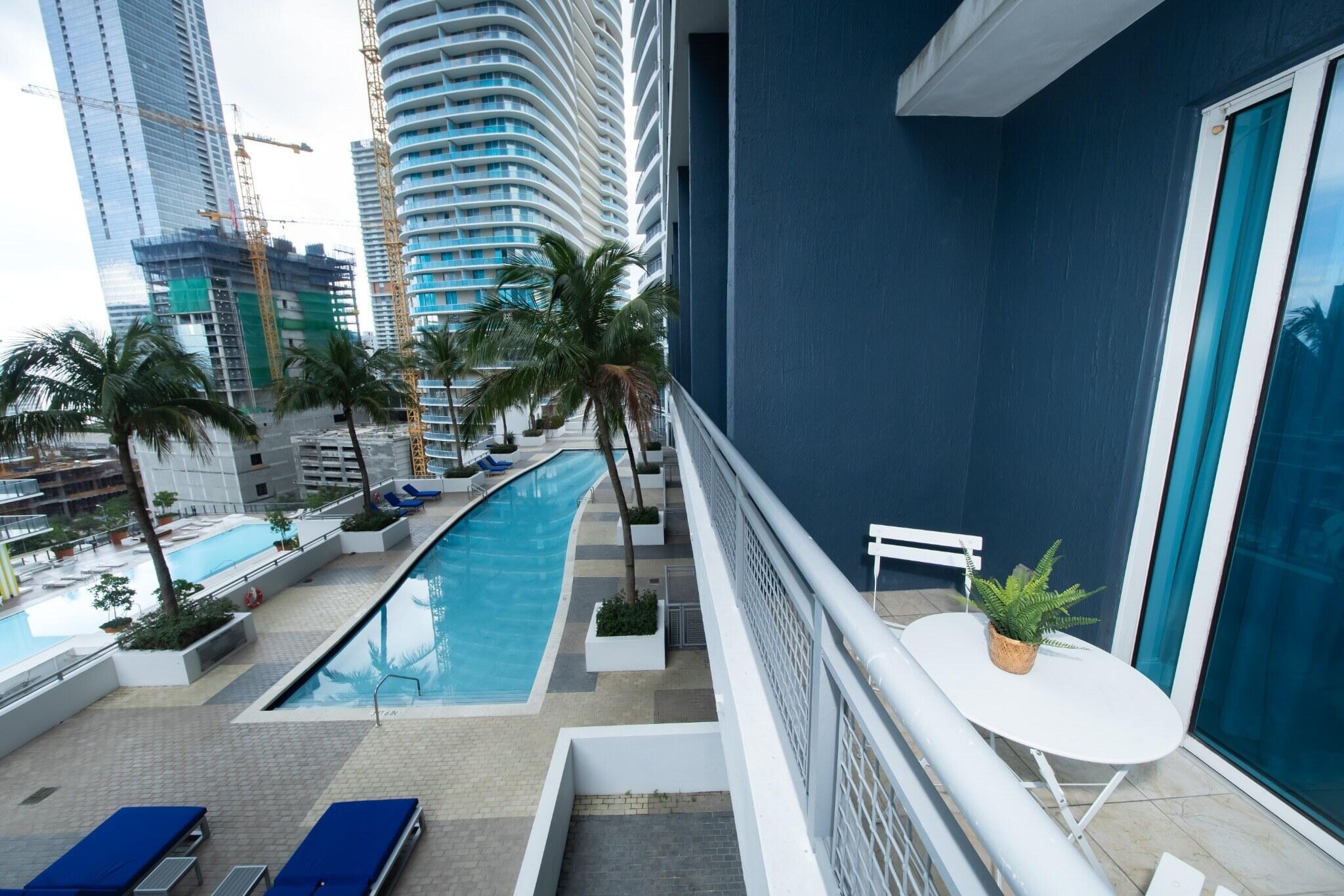 image Infinity at Brickell22