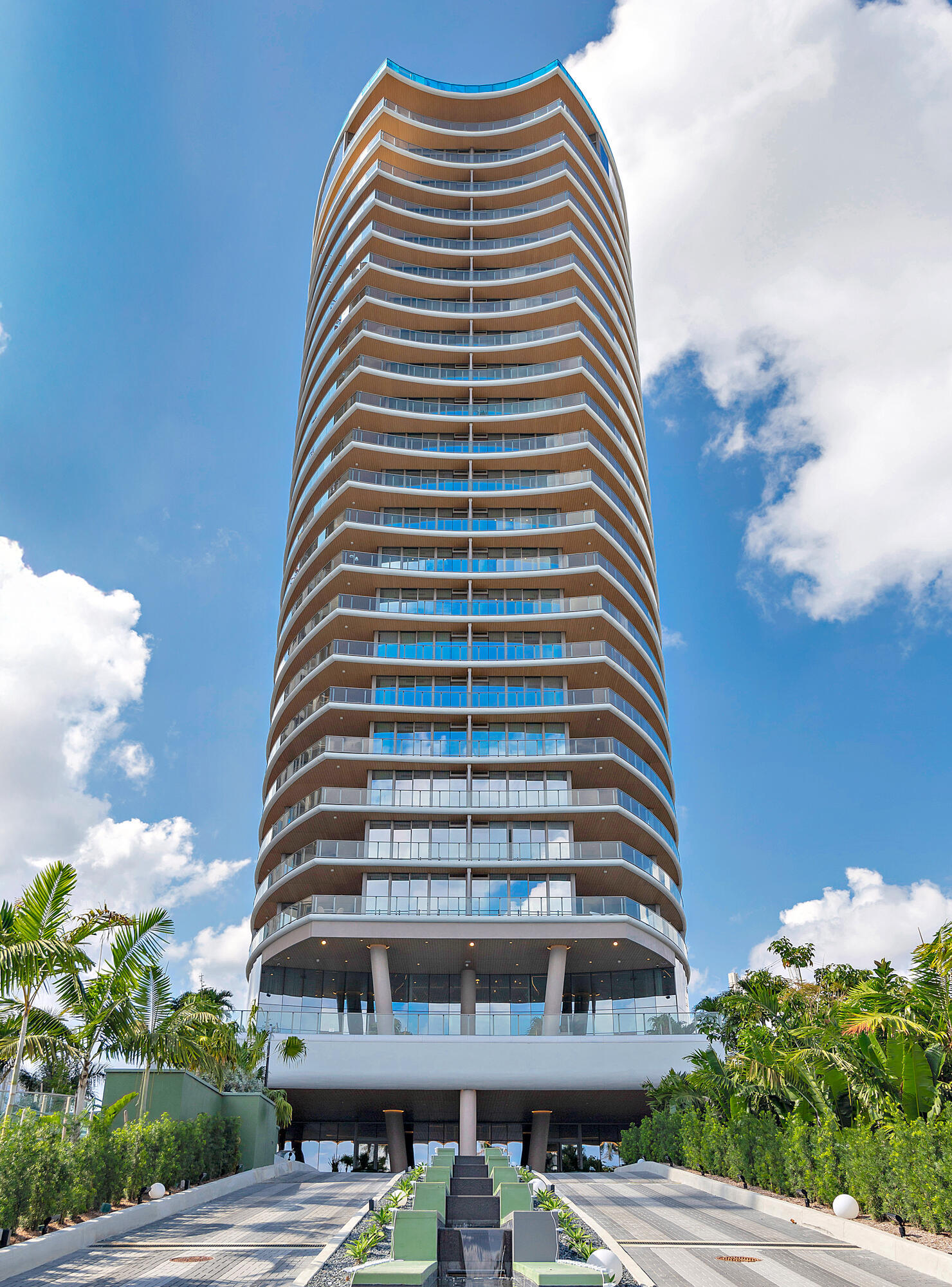 1333 S Flagler Dr #2302