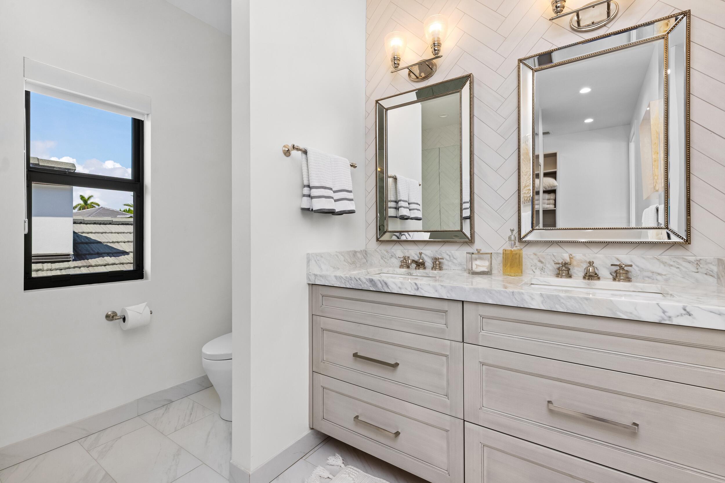 5340 NE 32nd Ave Fort Lauderdale, FL 33308