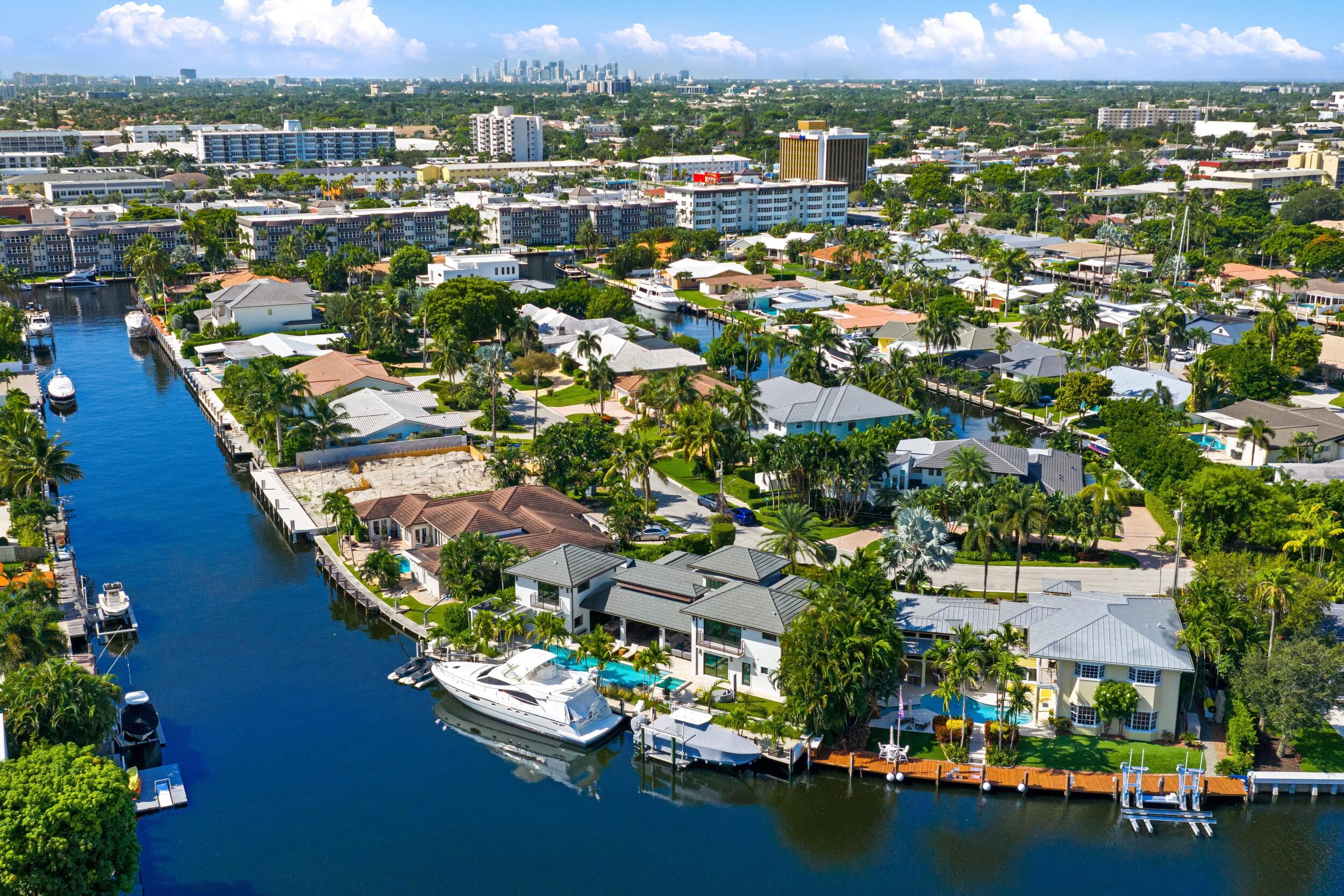 5340 NE 32nd Ave Fort Lauderdale, FL 33308