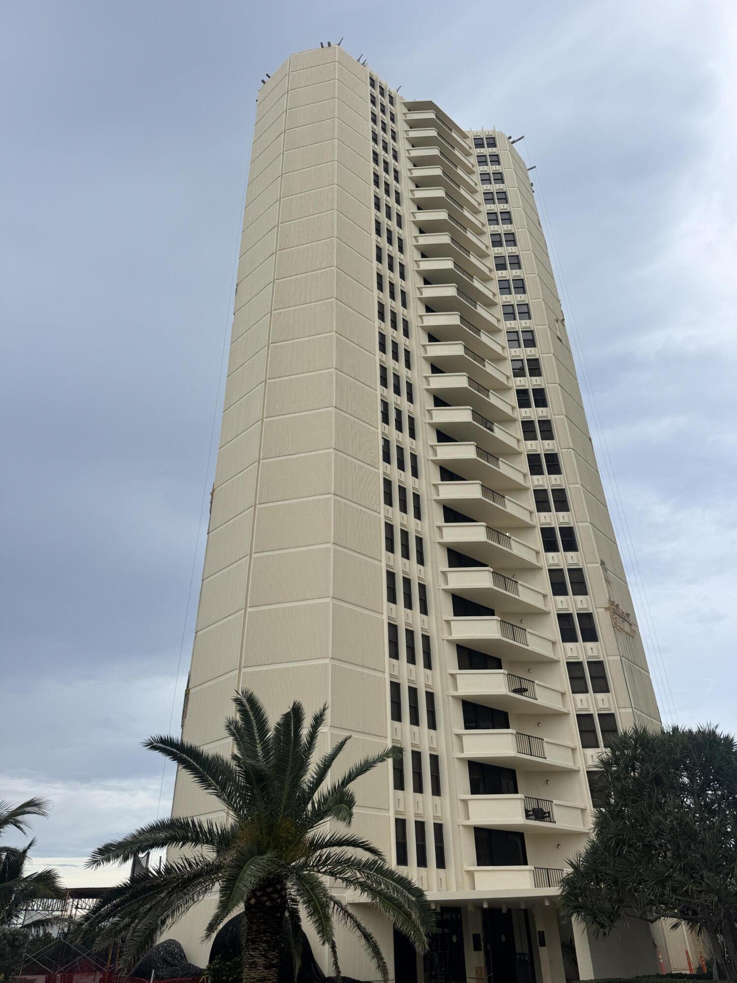 2800 N Ocean Dr #A-22B