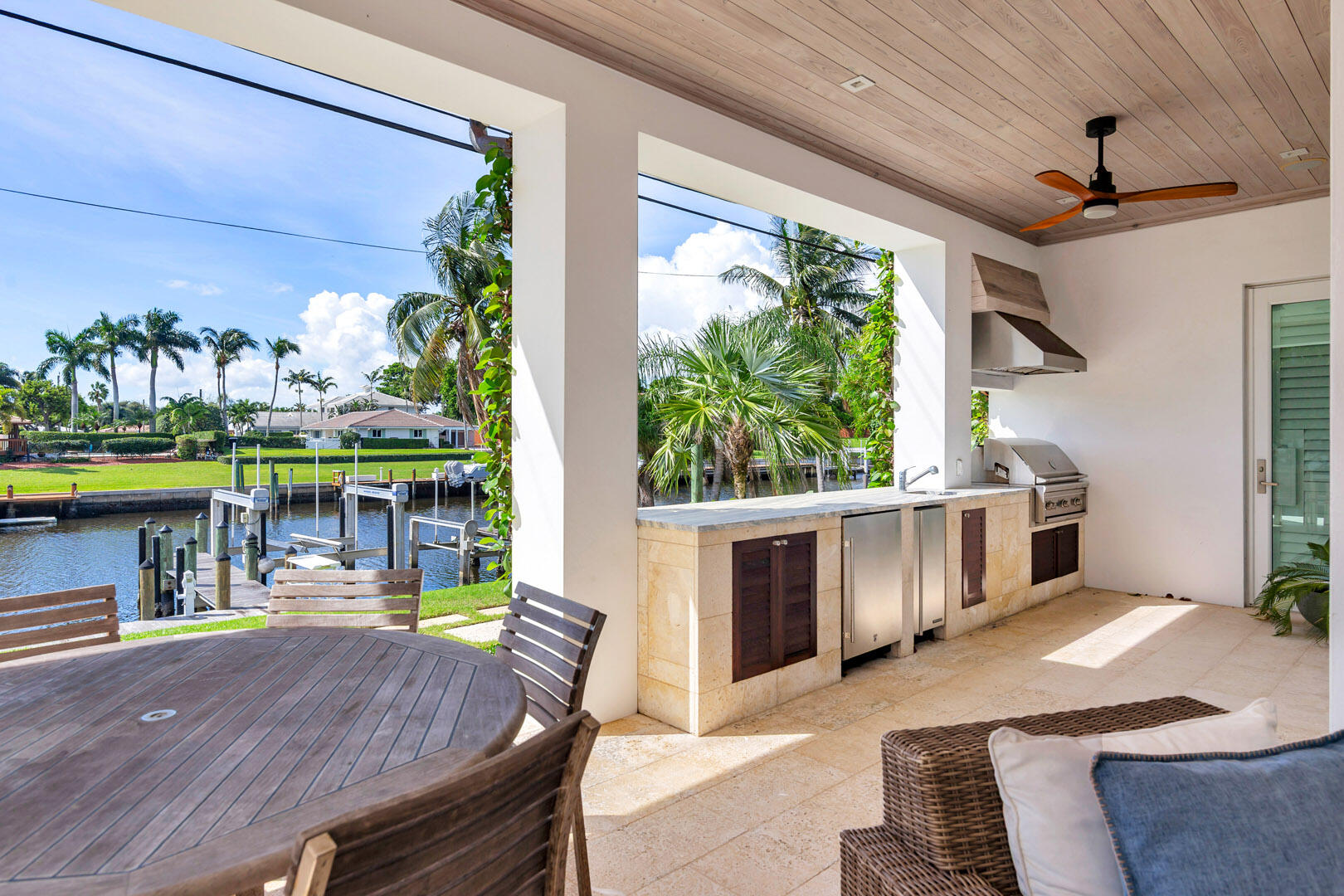 222 Arlington Rd West Palm Beach, FL 33405