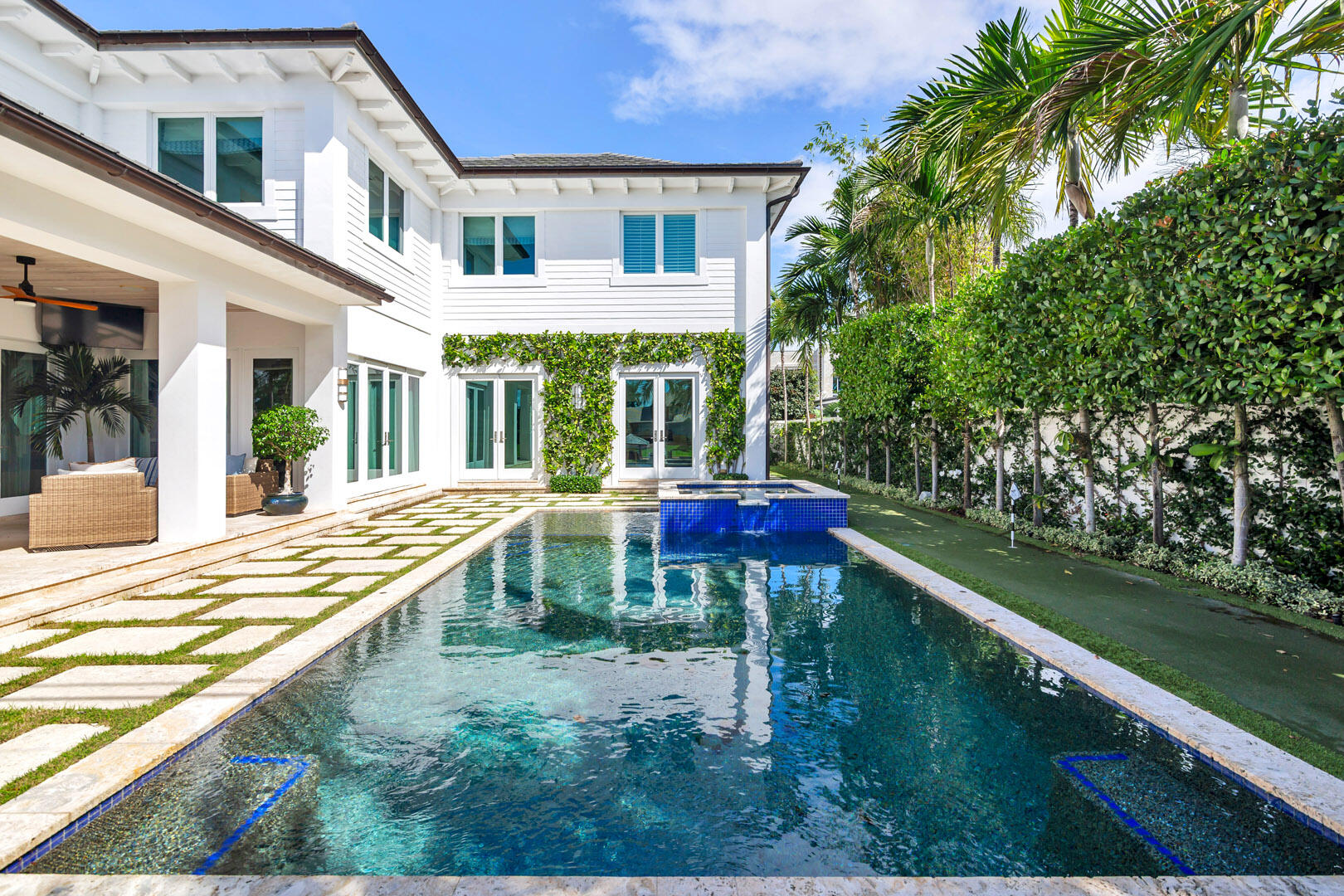 222 Arlington Rd West Palm Beach, FL 33405