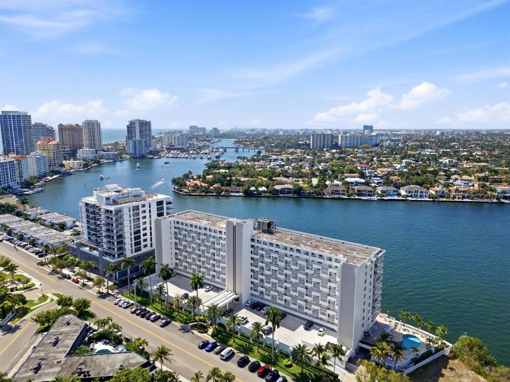 511 Bayshore Dr #410