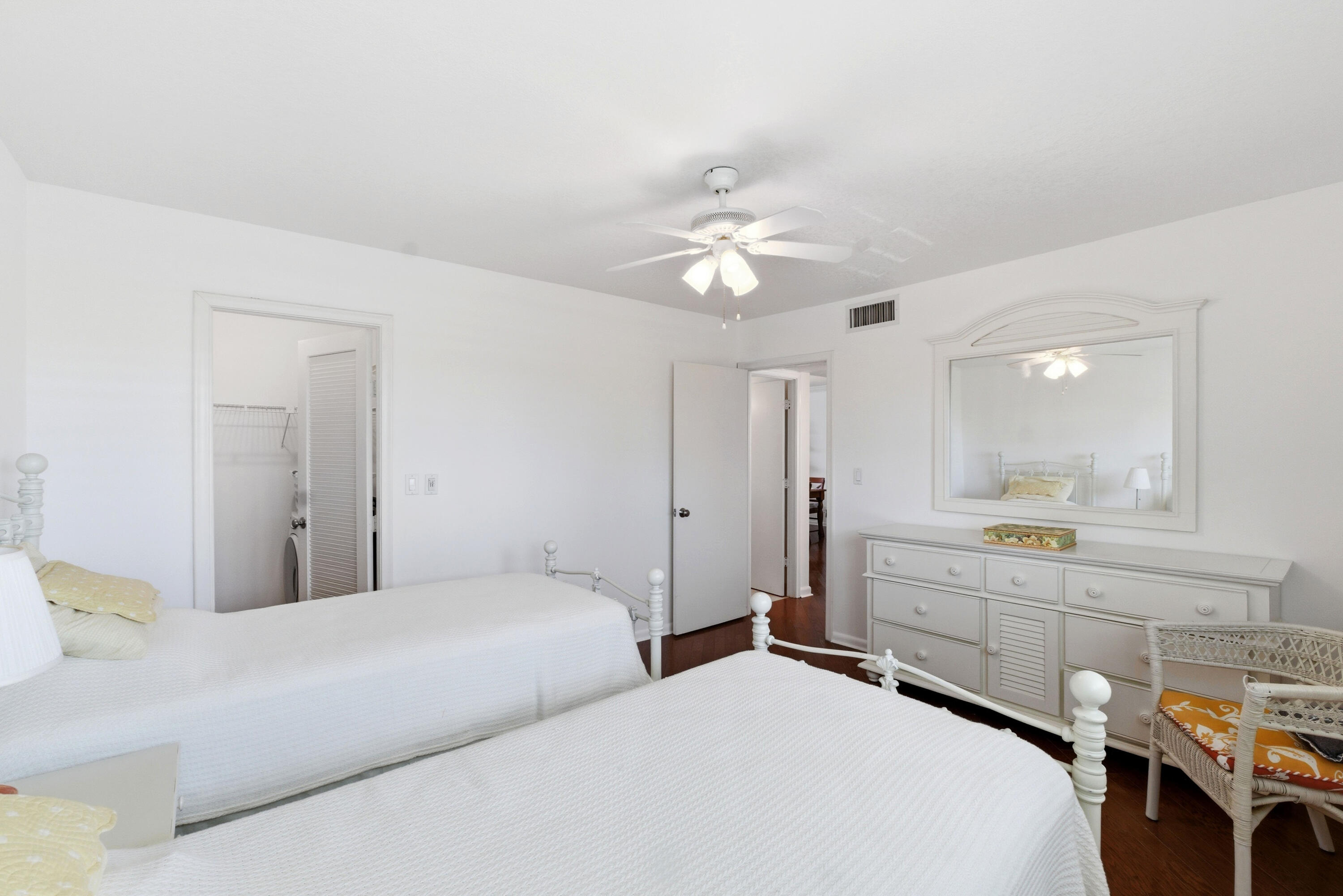 511 Bayshore Dr #410 Fort Lauderdale, FL 33304