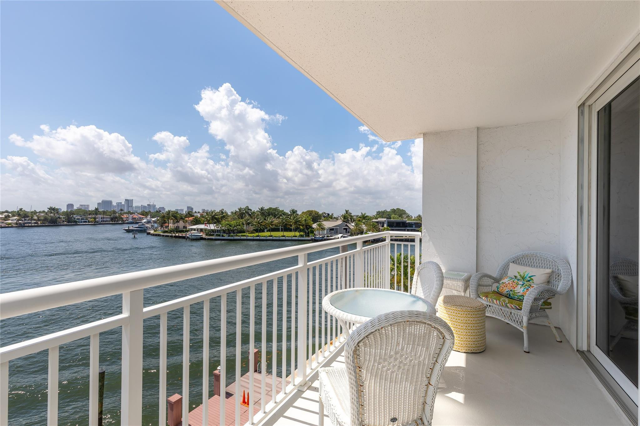 511 Bayshore Dr #410 Fort Lauderdale, FL 33304