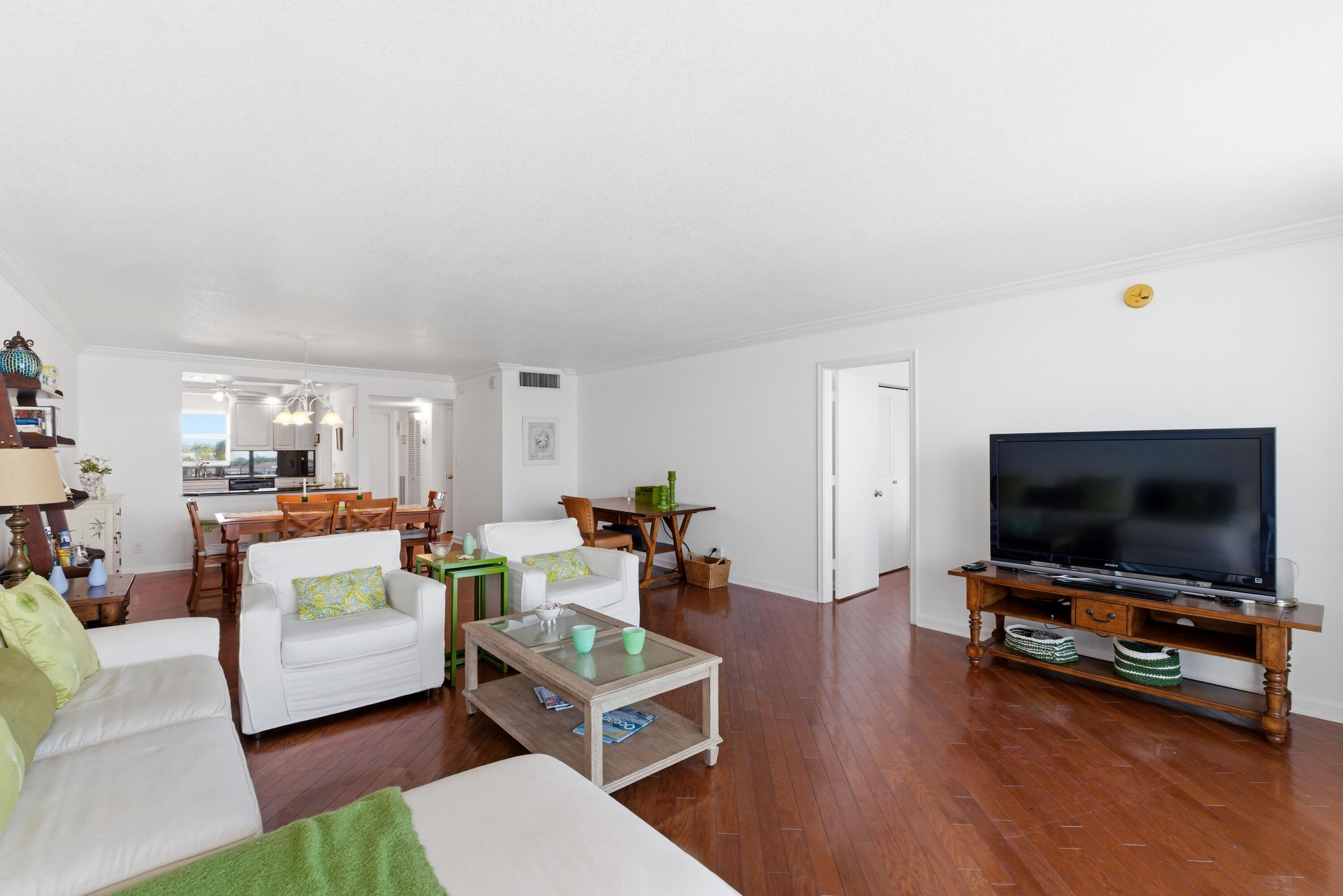 511 Bayshore Dr #410 Fort Lauderdale, FL 33304