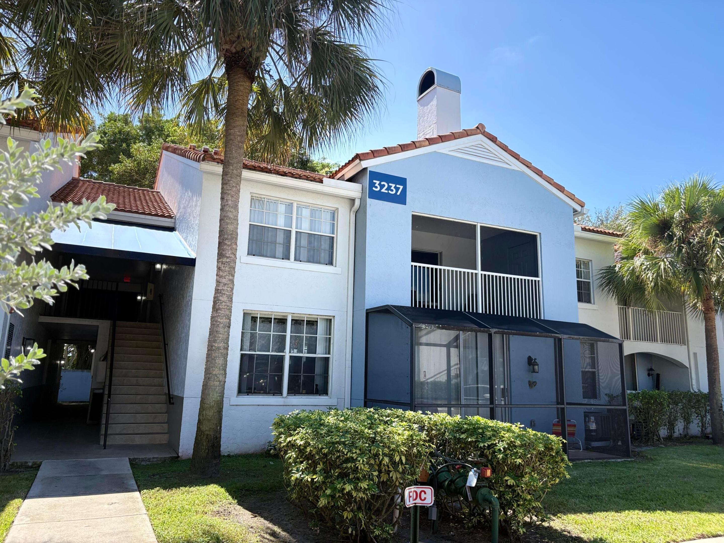 3237 Clint Moore Rd #104