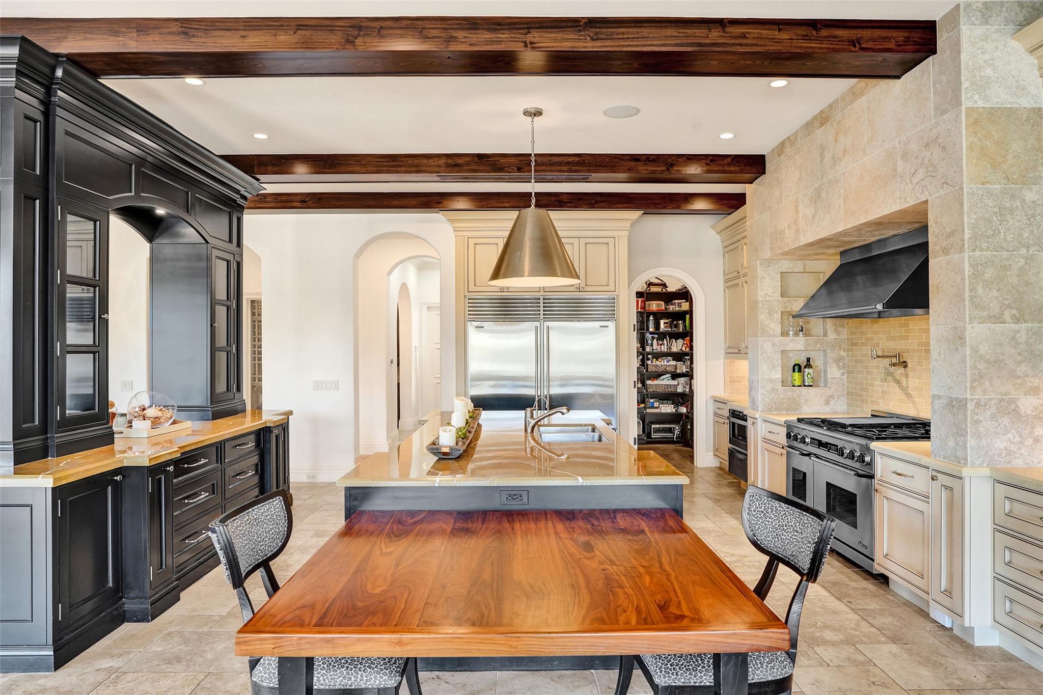 35 Compass Isle Fort Lauderdale, FL 33308