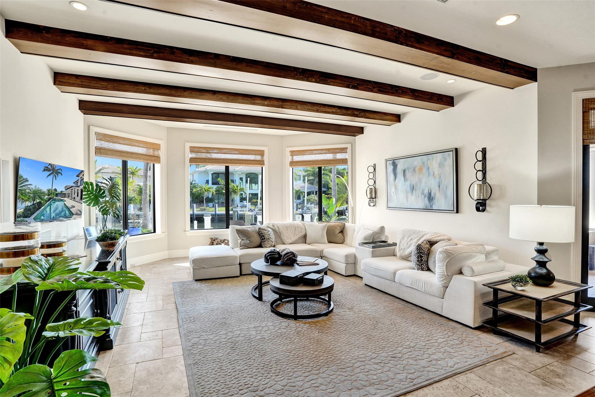 35 Compass Isle Fort Lauderdale, FL 33308