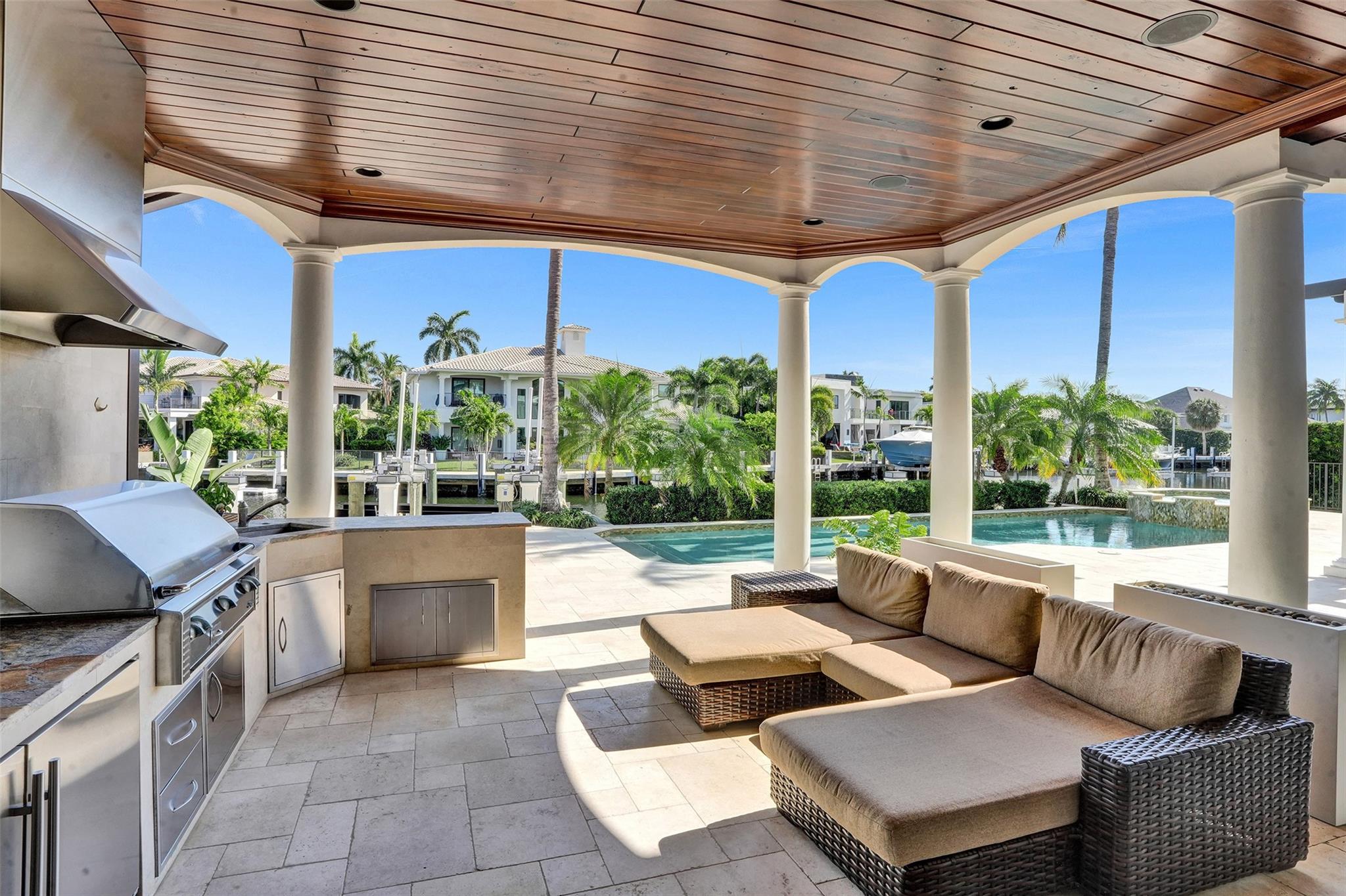 35 Compass Isle Fort Lauderdale, FL 33308