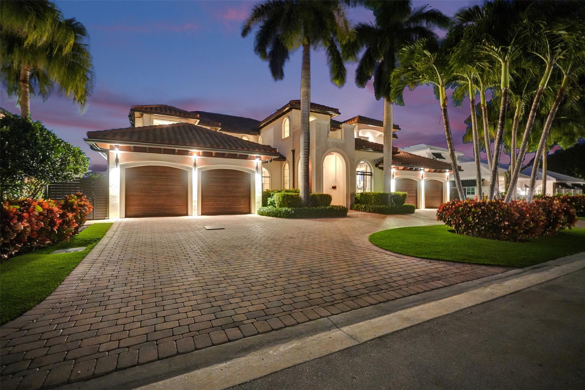 35 Compass Isle Fort Lauderdale, FL 33308