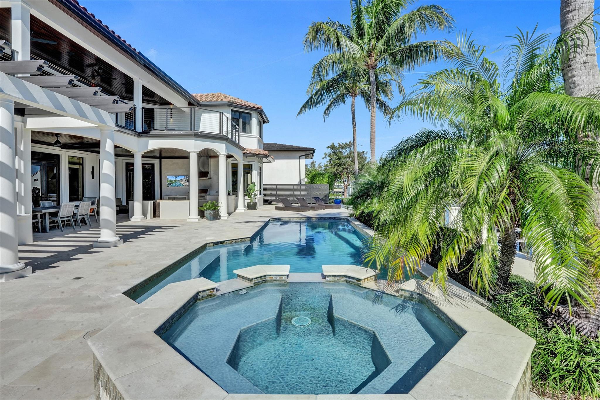 35 Compass Isle Fort Lauderdale, FL 33308