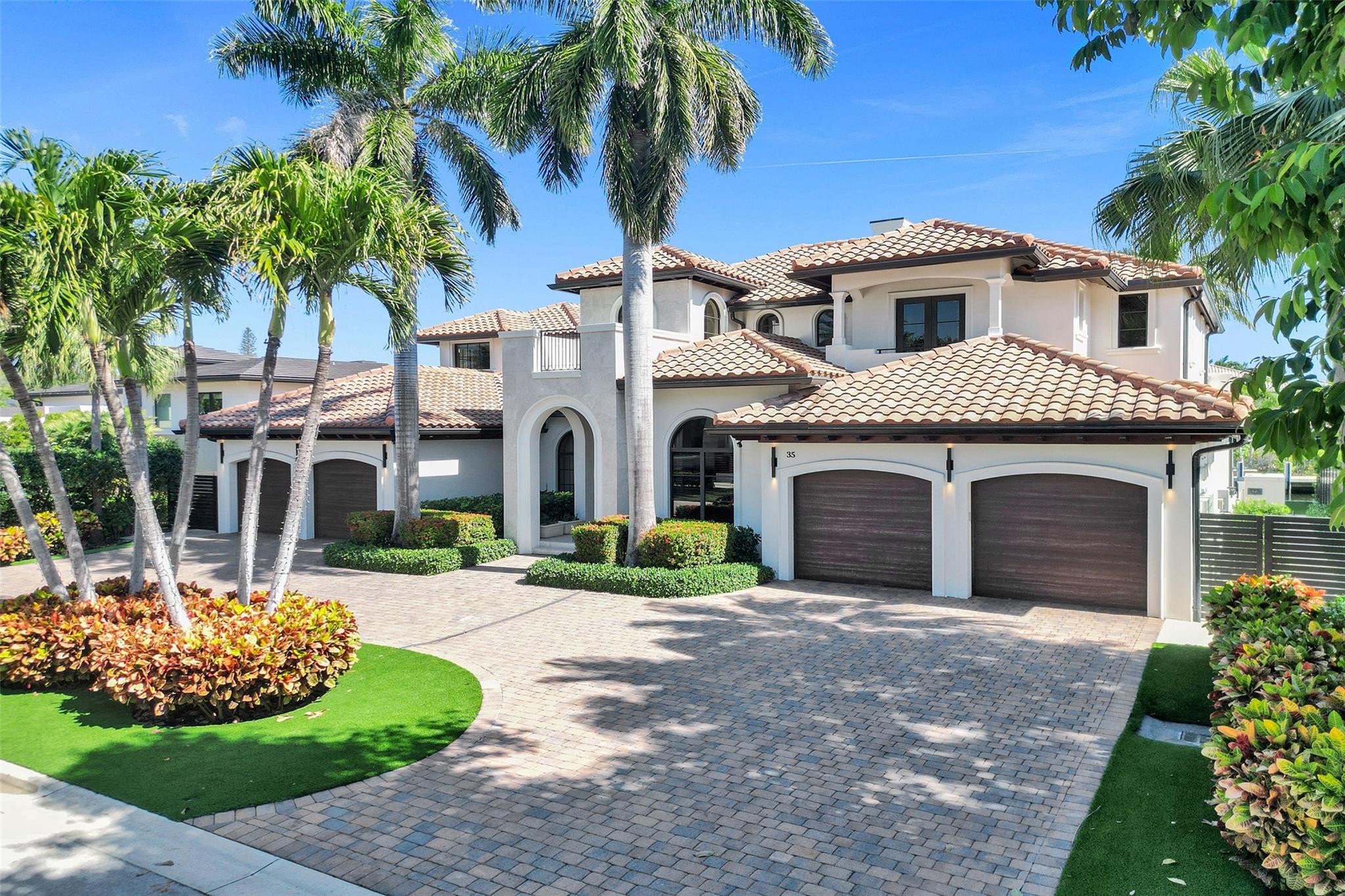 35 Compass Isle Fort Lauderdale, FL 33308