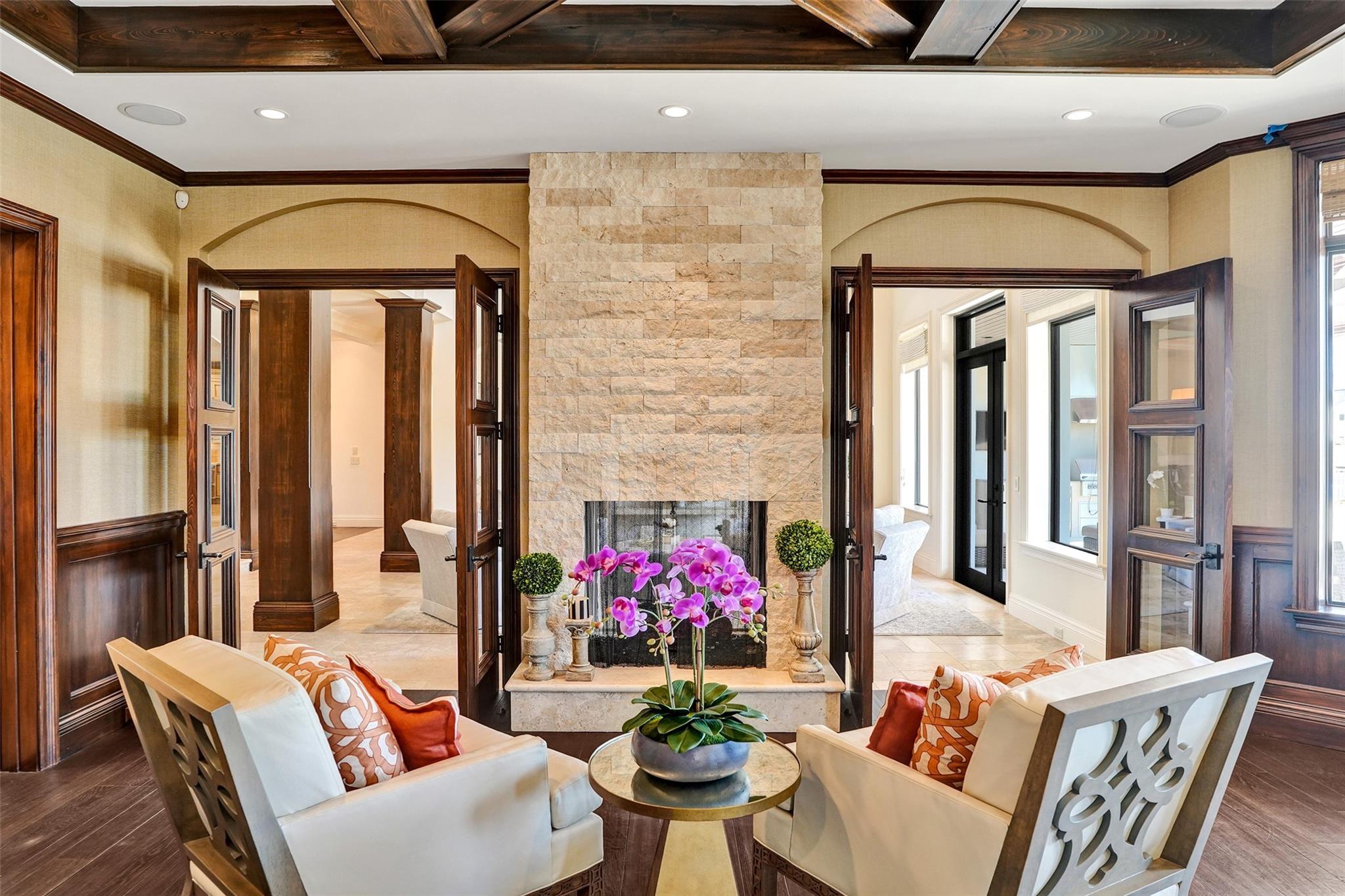 35 Compass Isle Fort Lauderdale, FL 33308