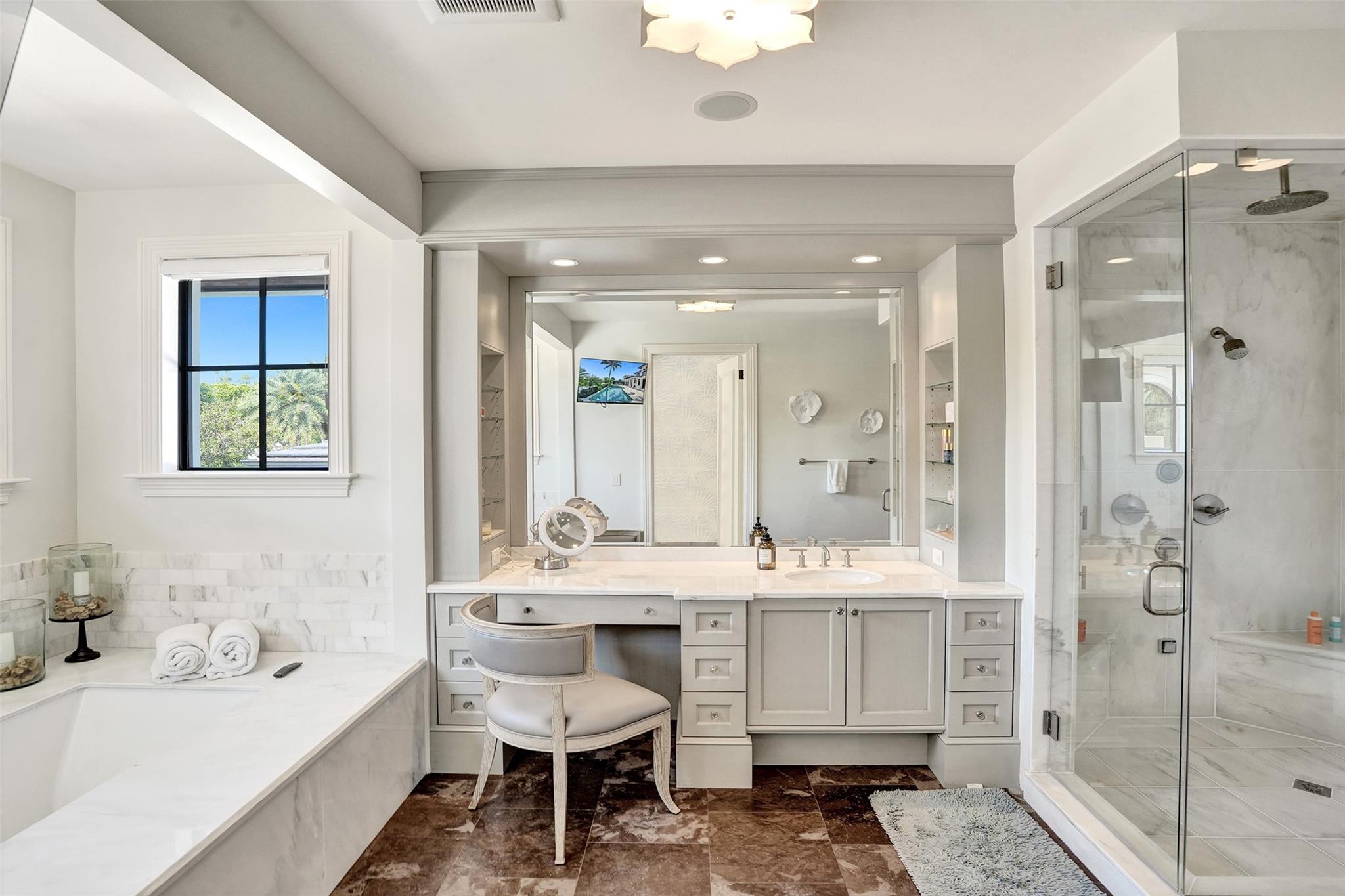 35 Compass Isle Fort Lauderdale, FL 33308