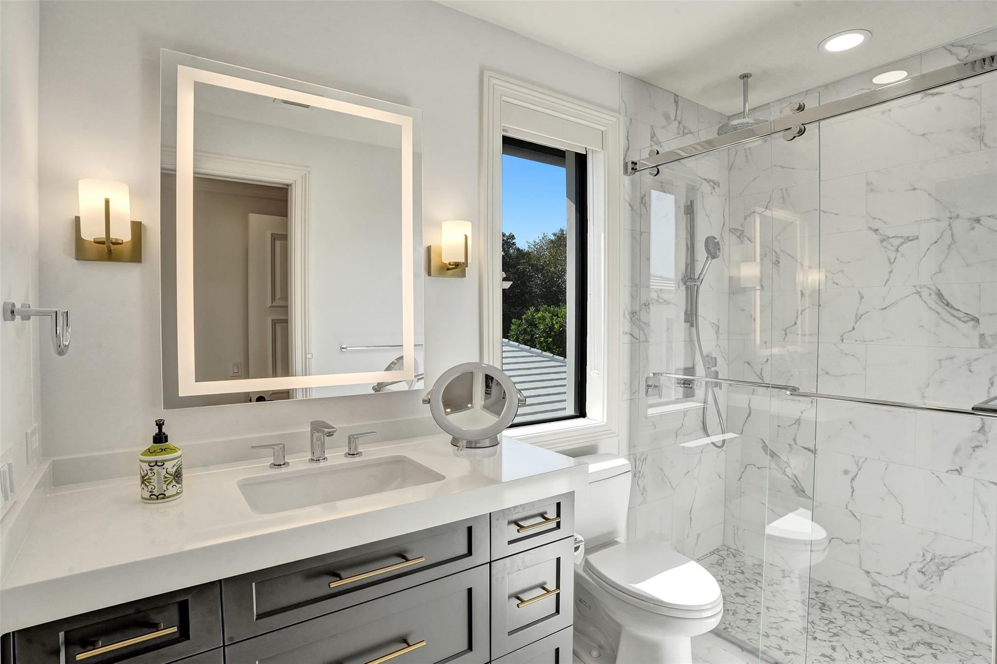 35 Compass Isle Fort Lauderdale, FL 33308