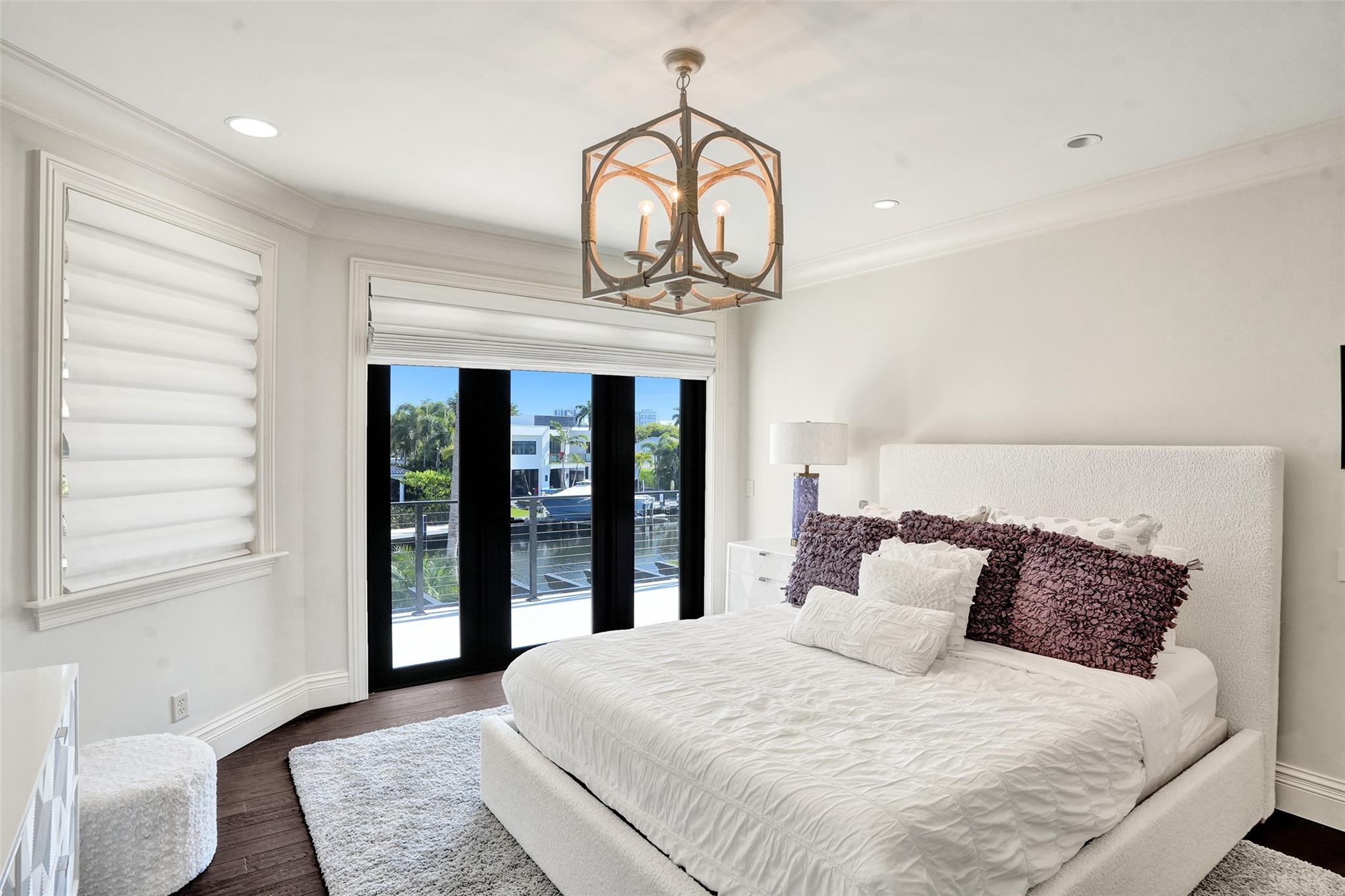 35 Compass Isle Fort Lauderdale, FL 33308