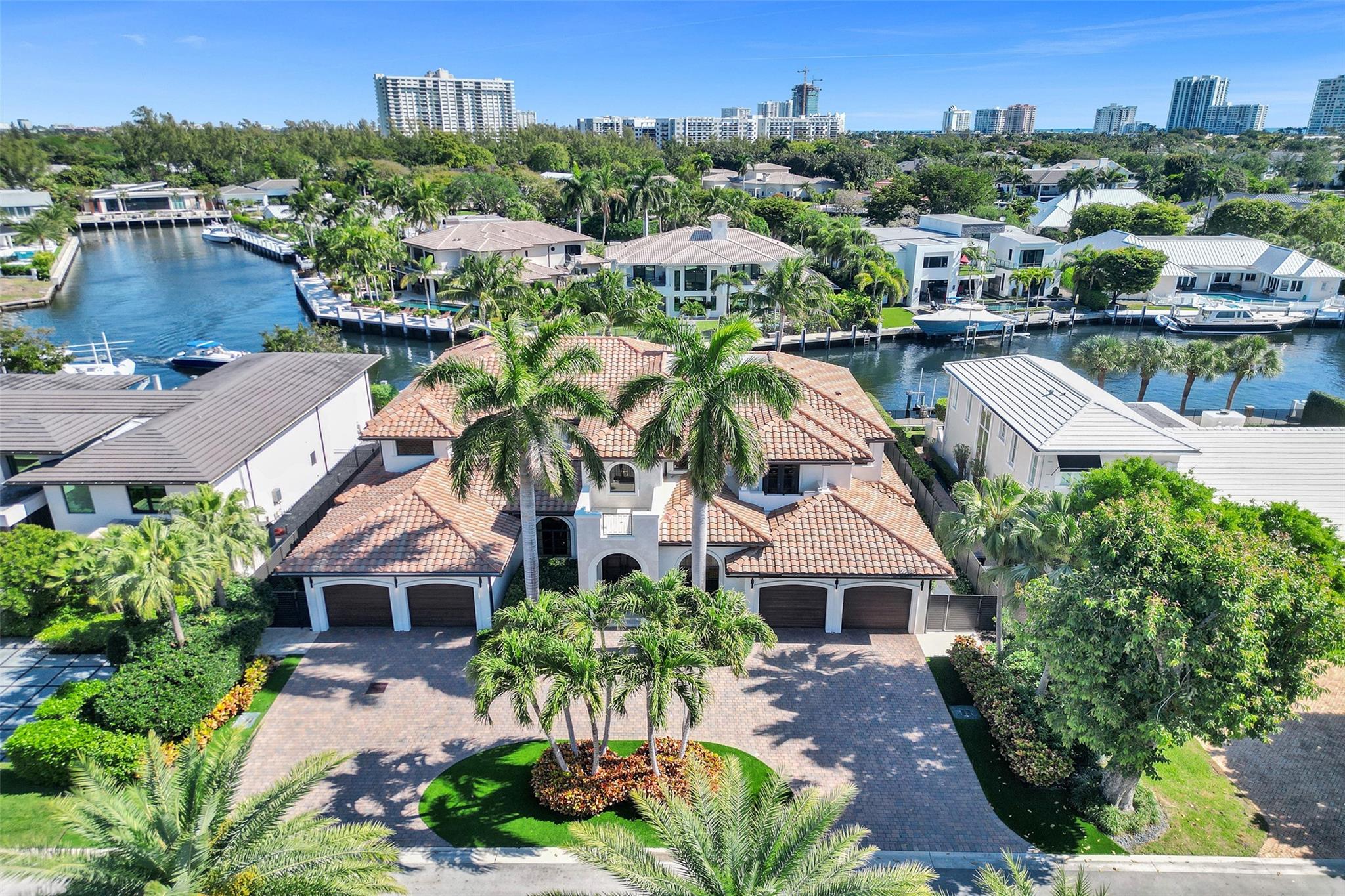 35 Compass Isle Fort Lauderdale, FL 33308