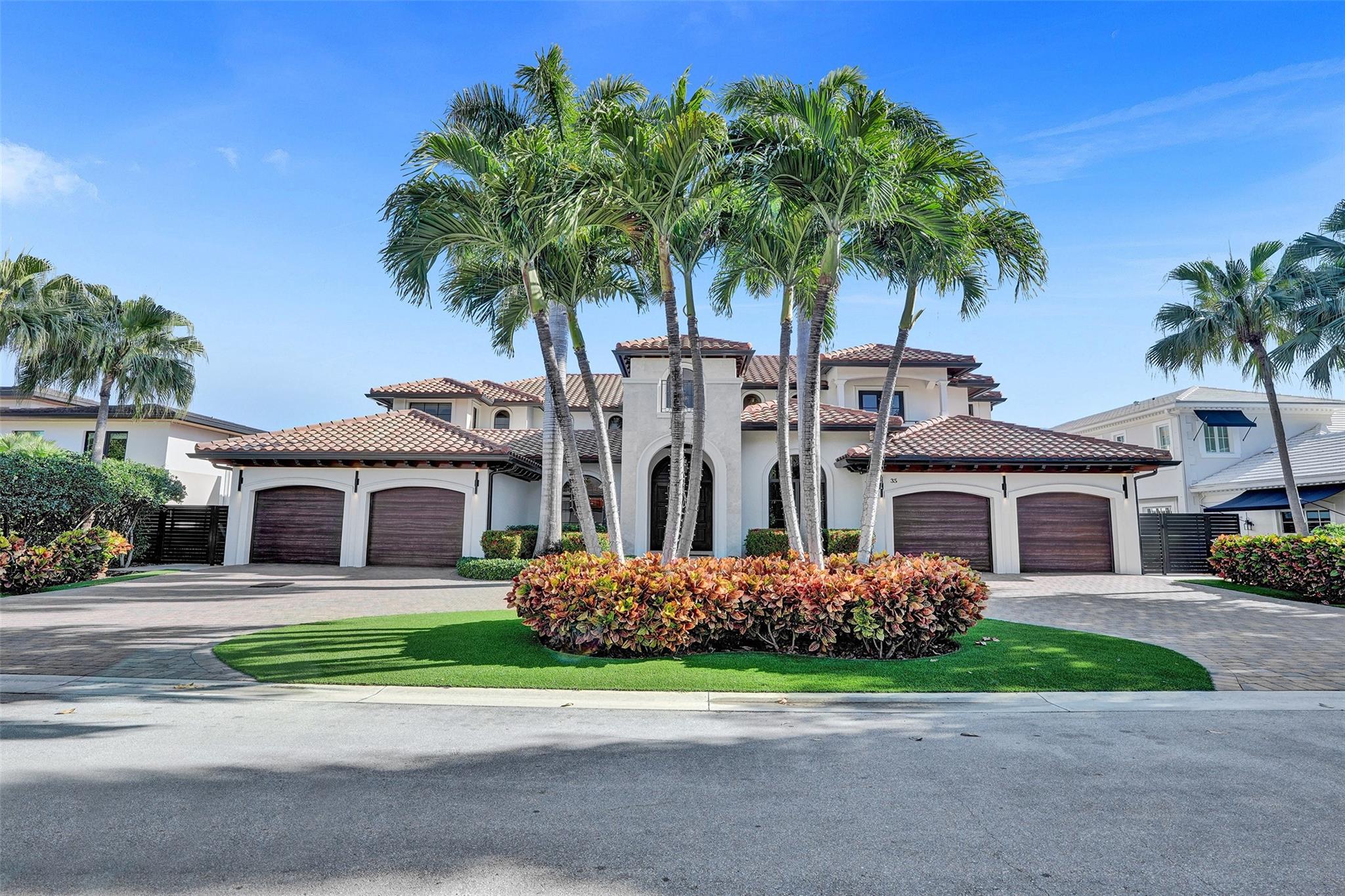 35 Compass Isle Fort Lauderdale, FL 33308