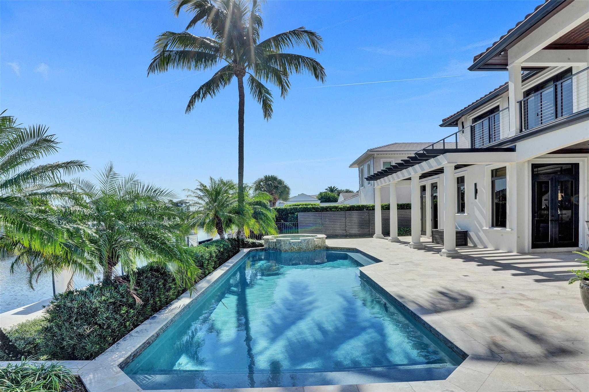 35 Compass Isle Fort Lauderdale, FL 33308