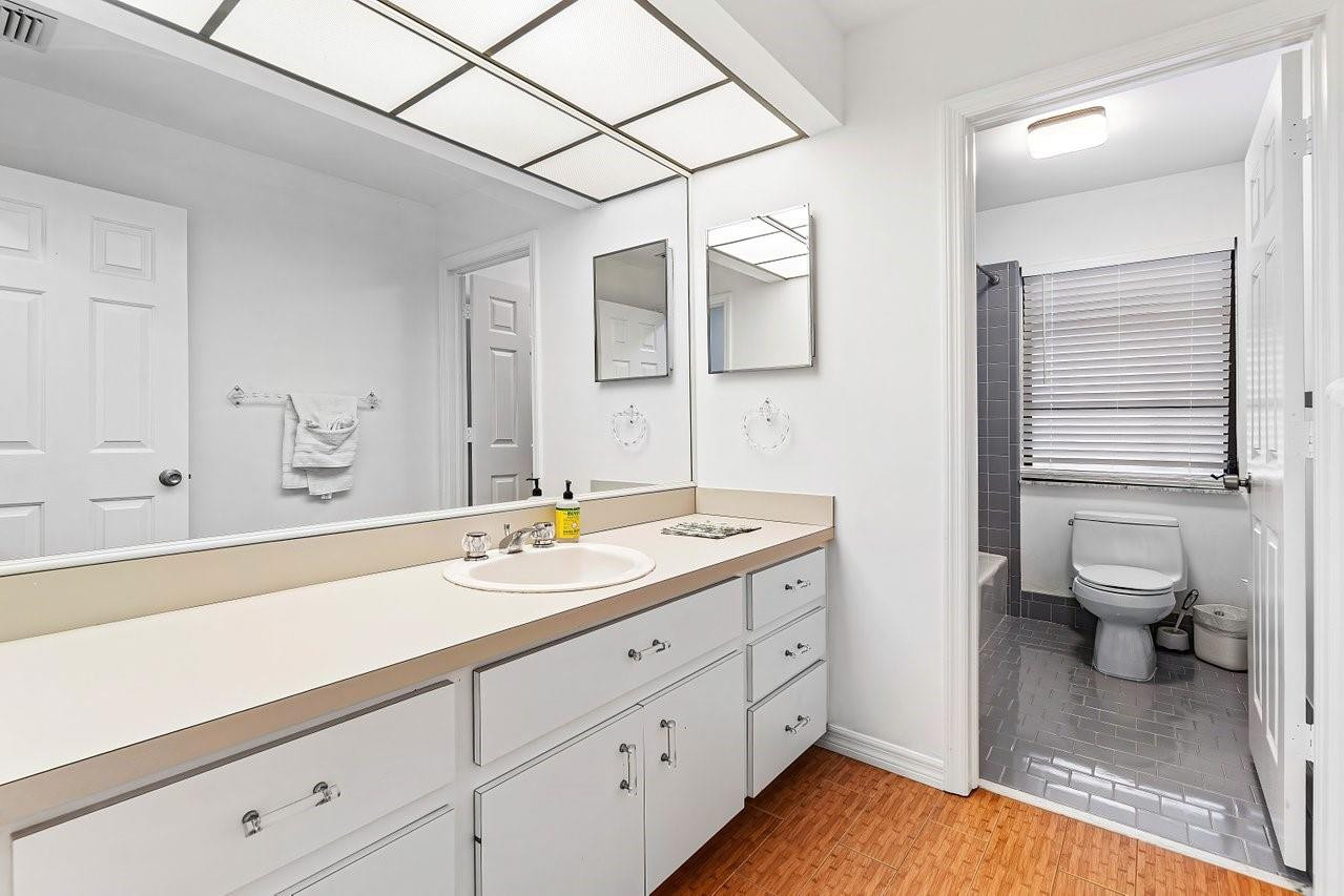 10158 SE Acorn Jupiter, FL 33469