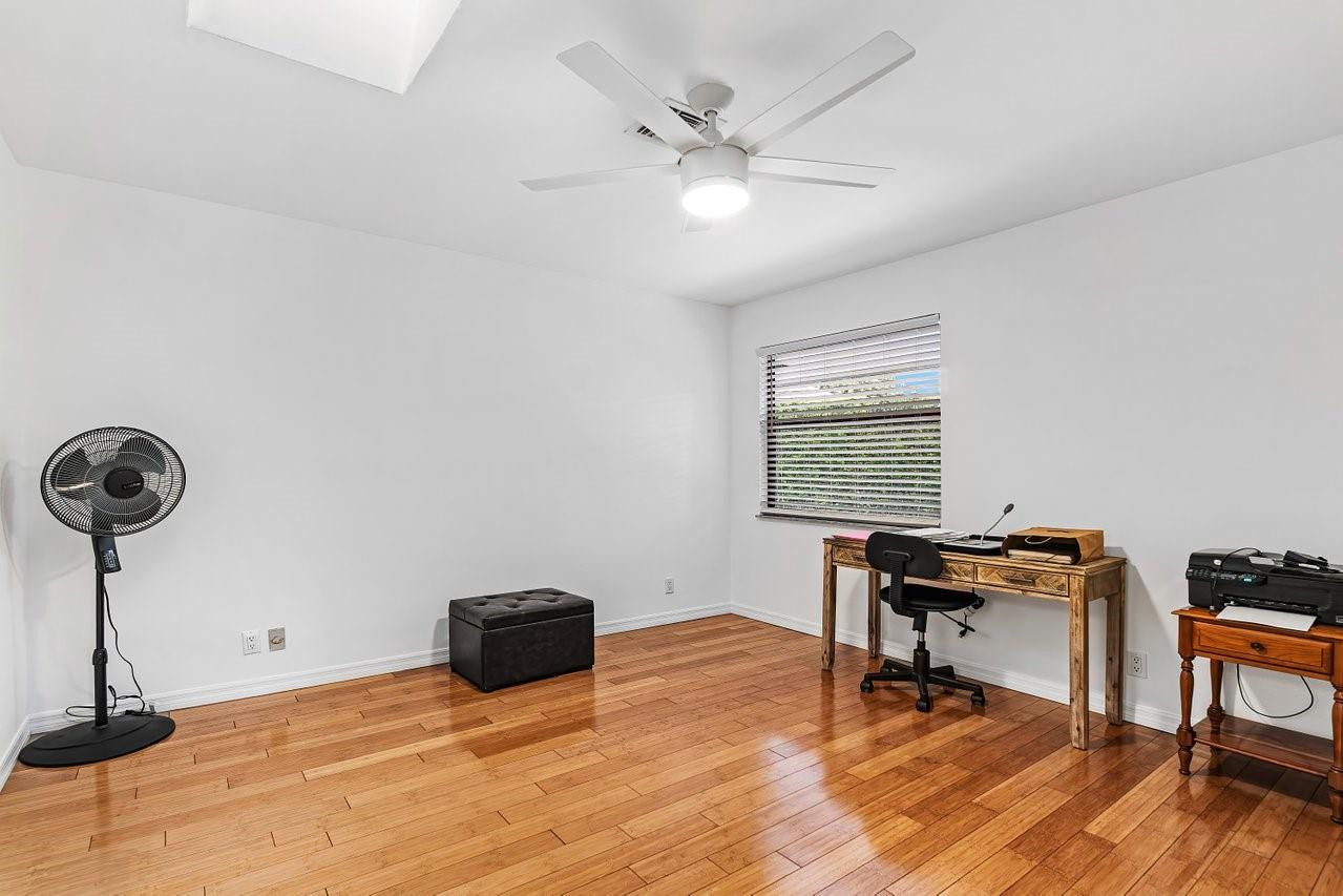 10158 SE Acorn Jupiter, FL 33469