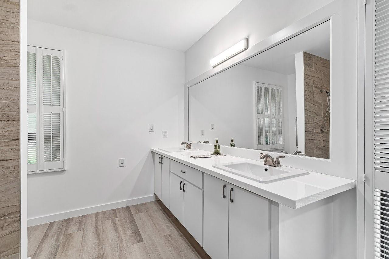 10158 SE Acorn Jupiter, FL 33469