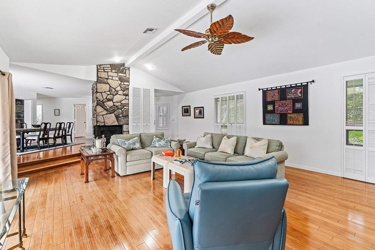 10158 SE Acorn Jupiter, FL 33469