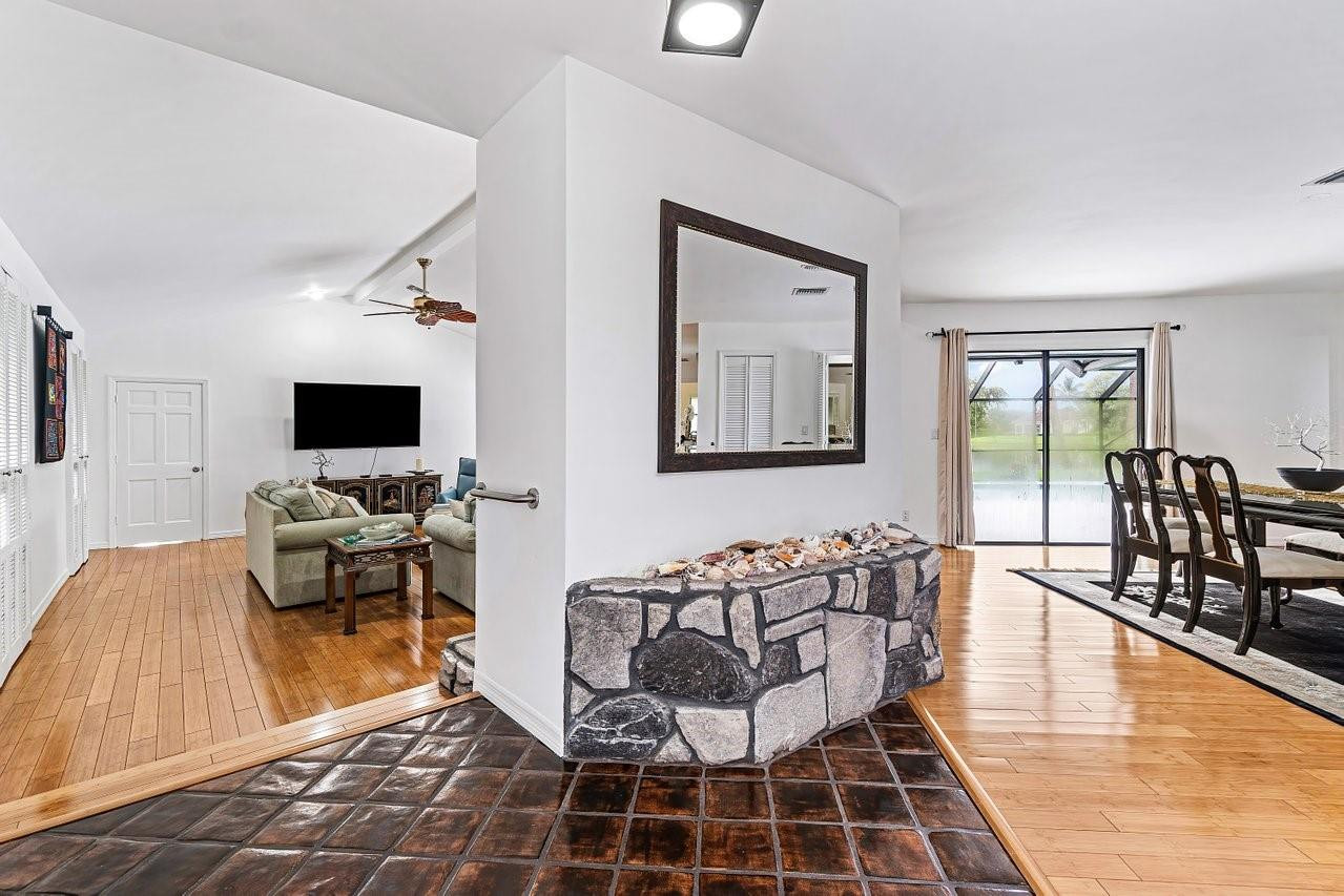 10158 SE Acorn Jupiter, FL 33469