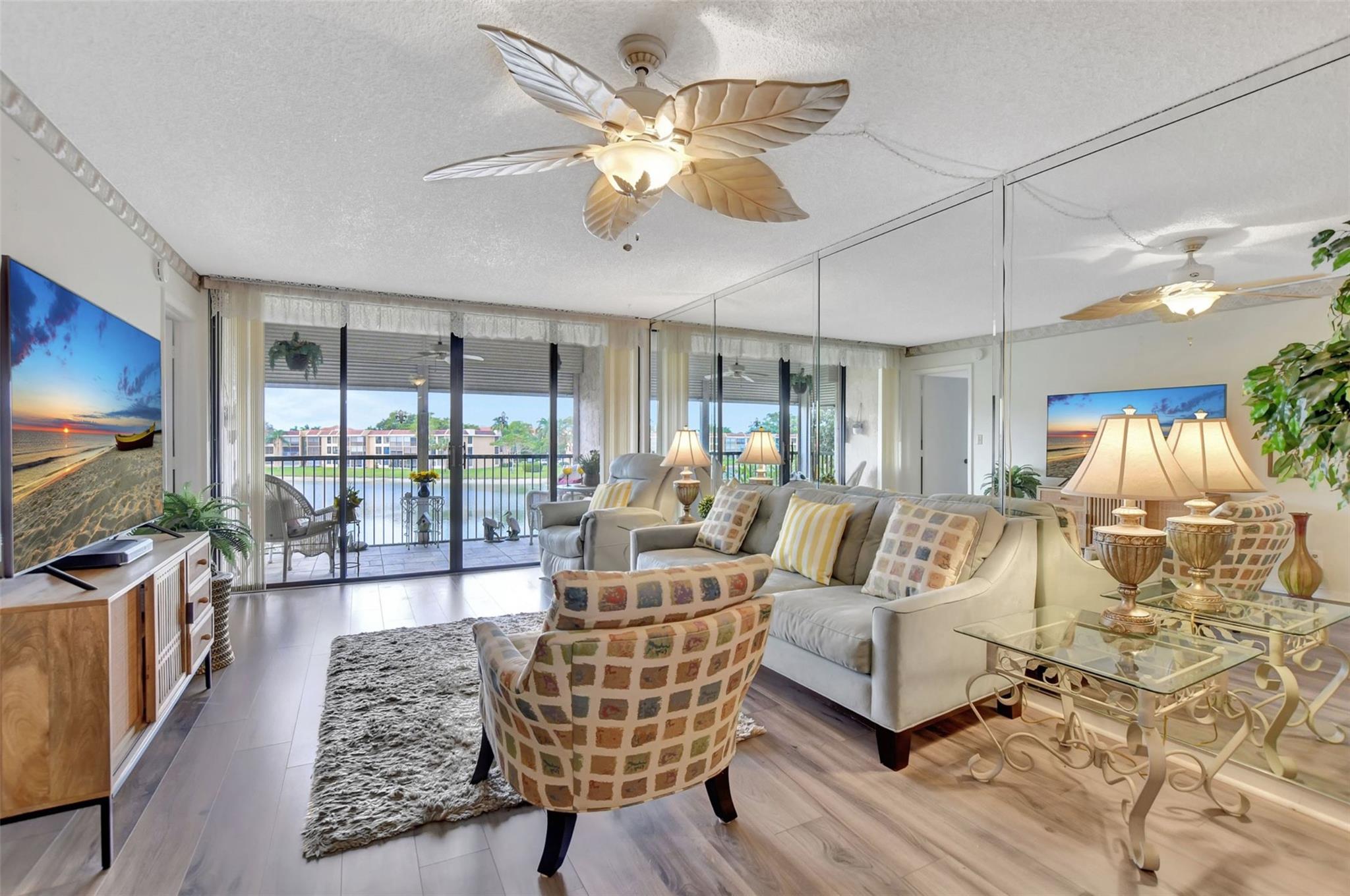 6033 Coral Lk Dr #6033