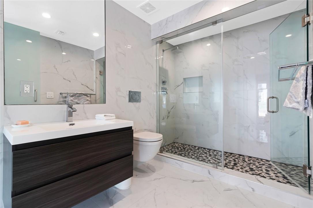 1460 Ocean Dr #506 (406) Miami Beach, FL 33139