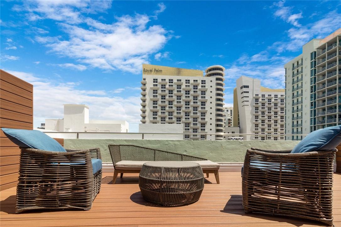 1460 Ocean Dr #506 (406) Miami Beach, FL 33139