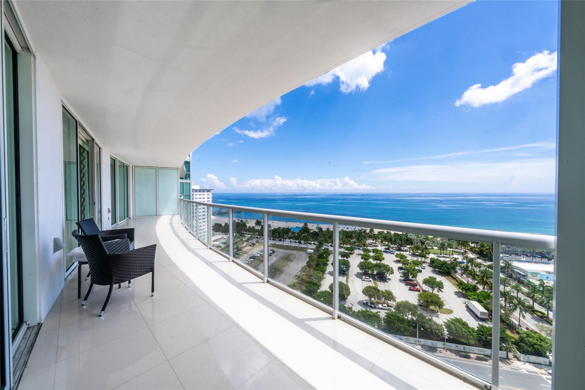 1 N Ocean Blvd #1604