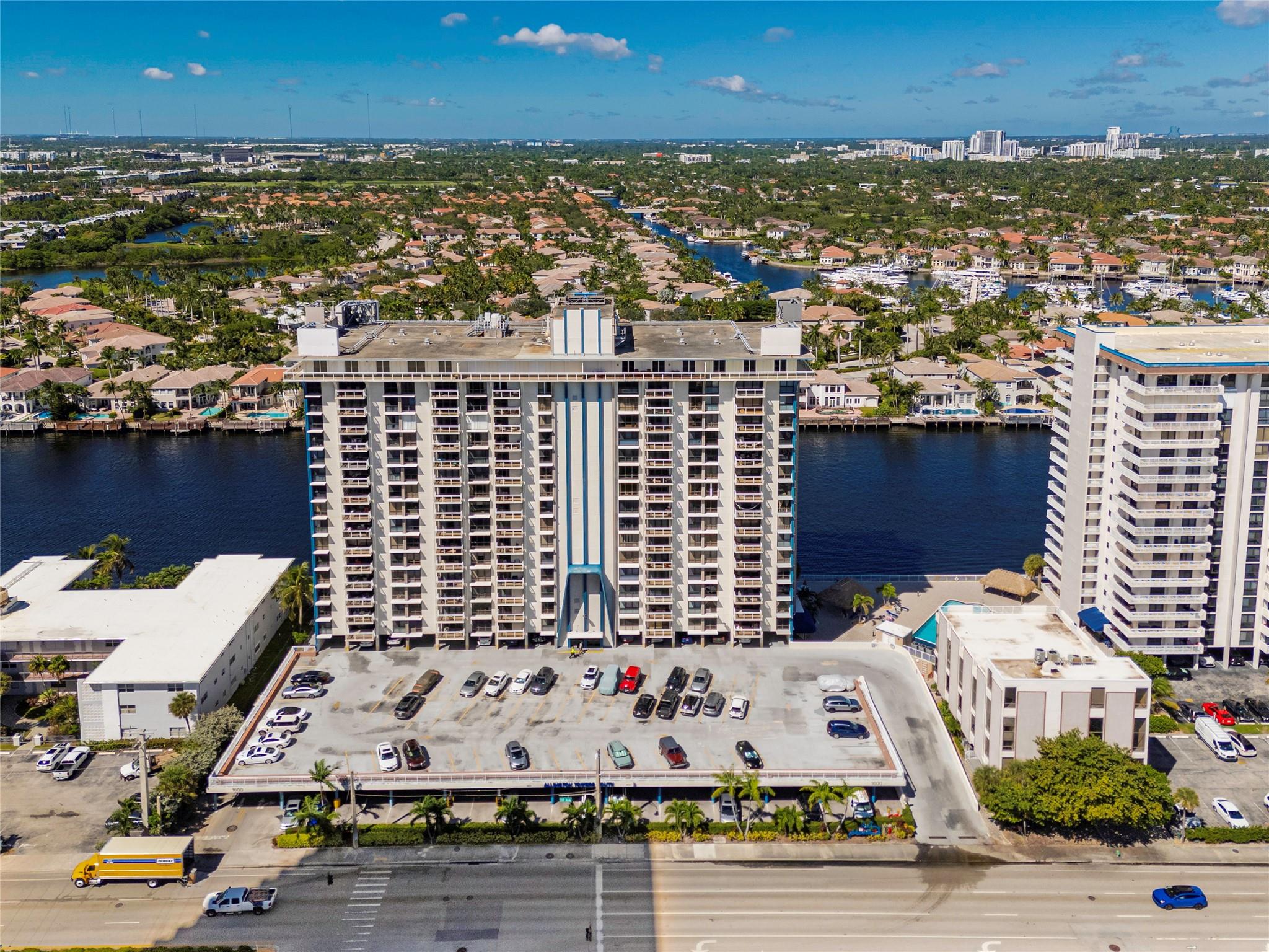 1600 S Ocean Dr #3B