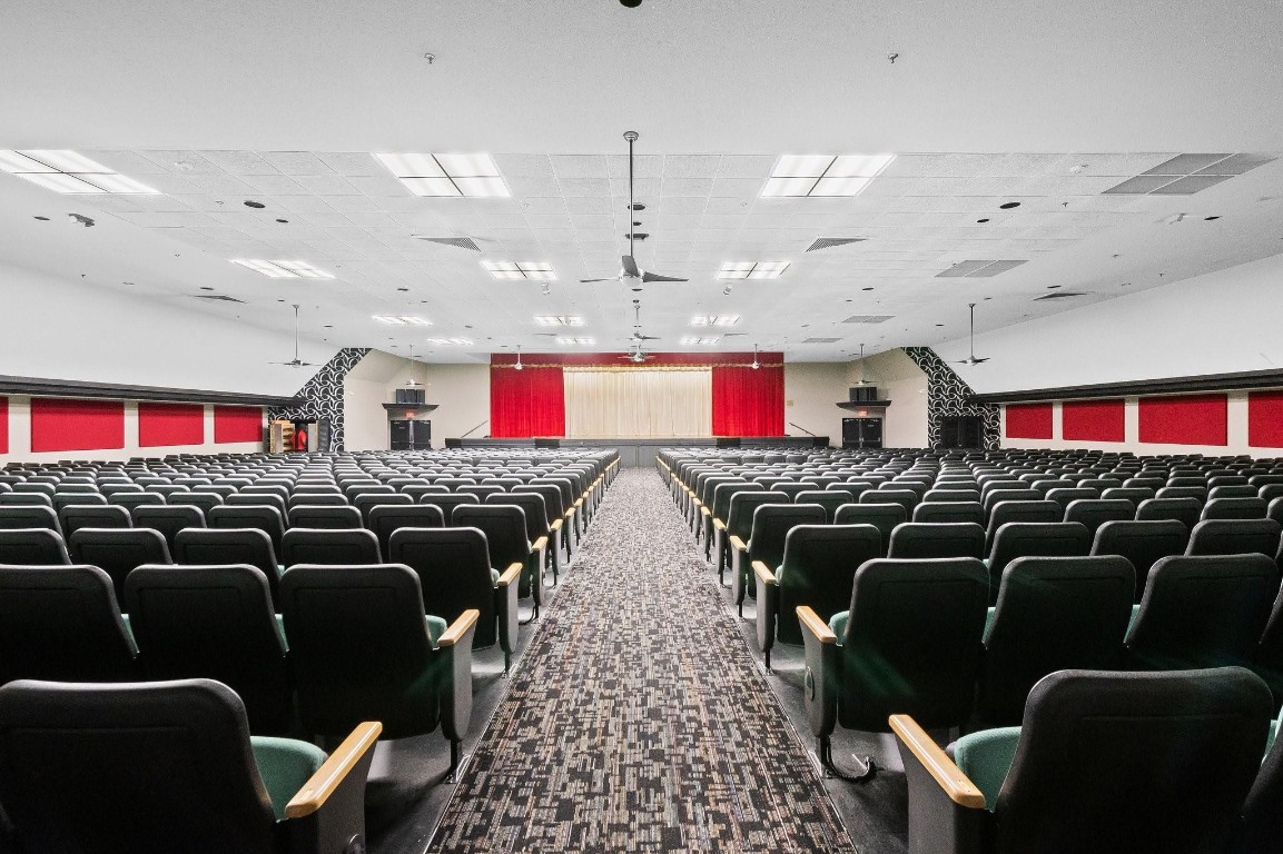 10442 Sunrise Lks #111 Sunrise, FL 33322