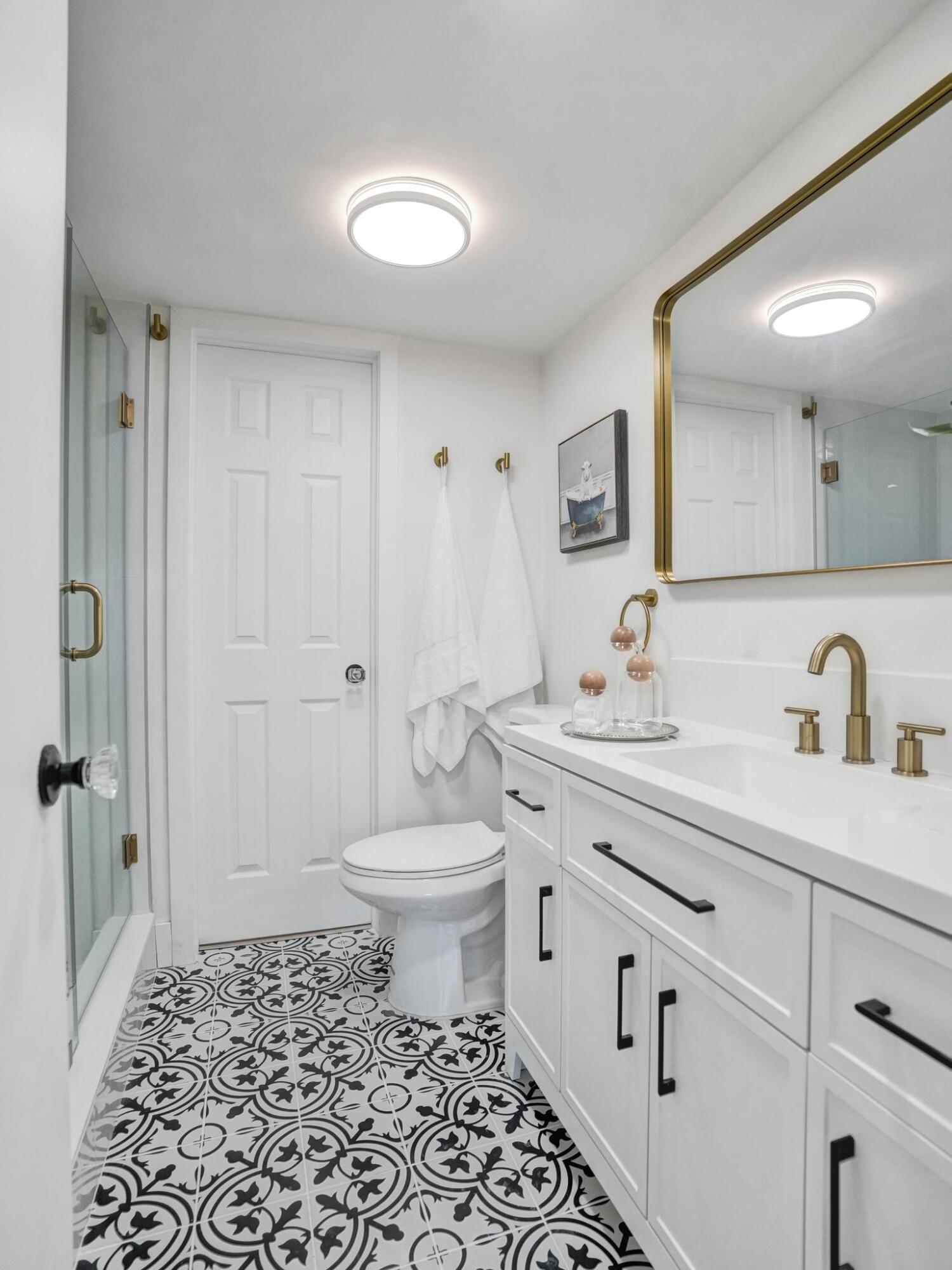 10442 Sunrise Lks Blvd #111 Sunrise, FL 33322