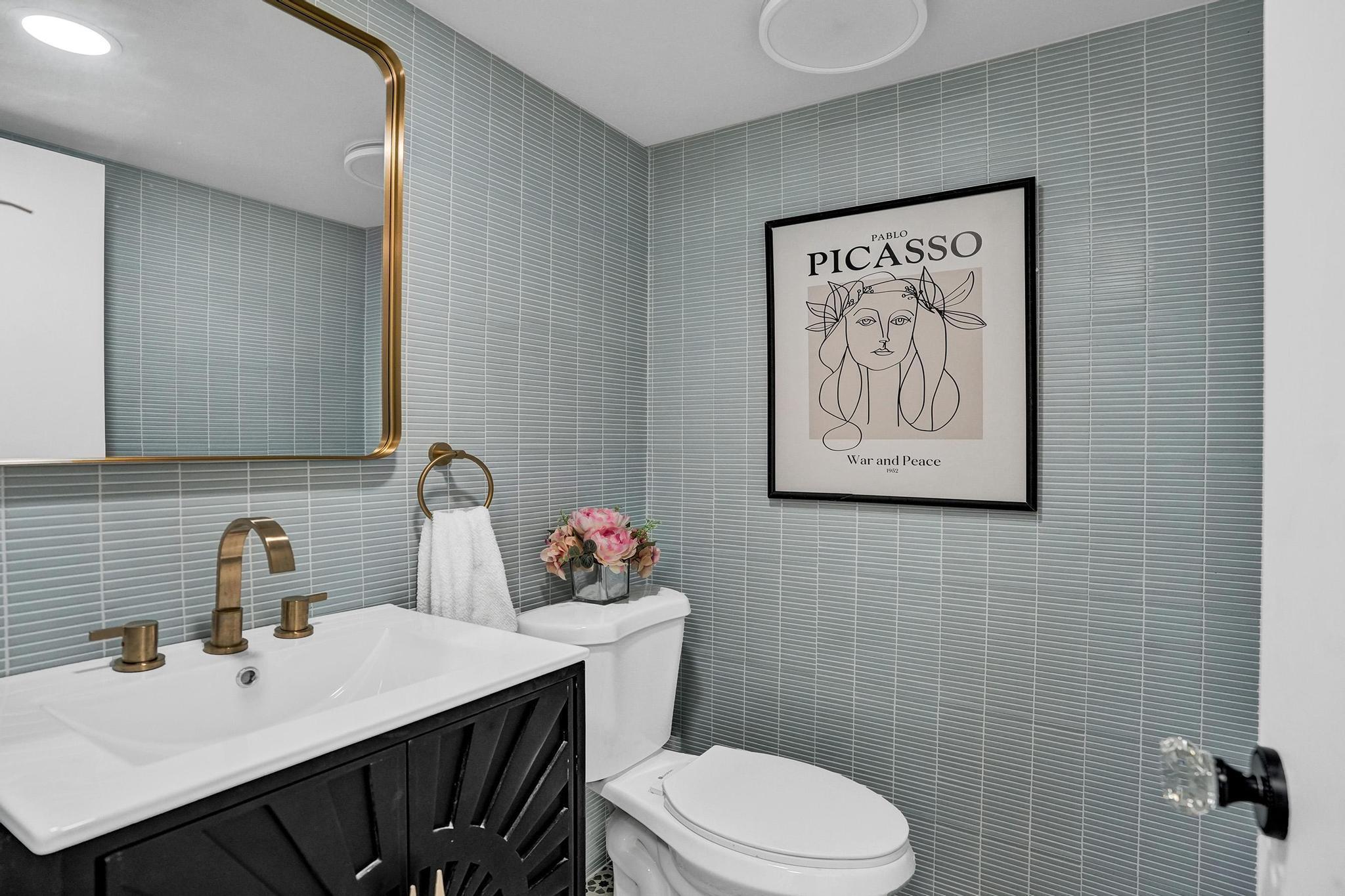 10442 Sunrise Lks Blvd #111 Sunrise, FL 33322