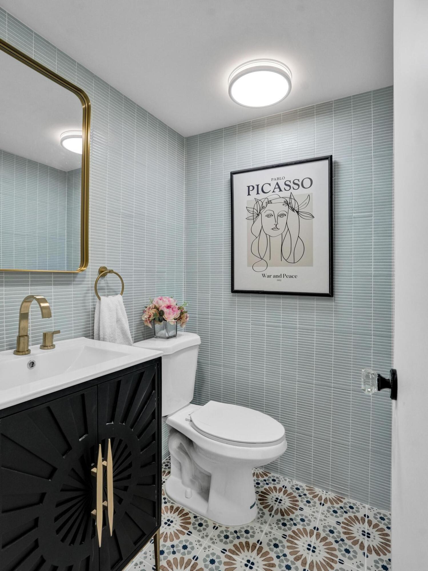 10442 Sunrise Lks Blvd #111 Sunrise, FL 33322