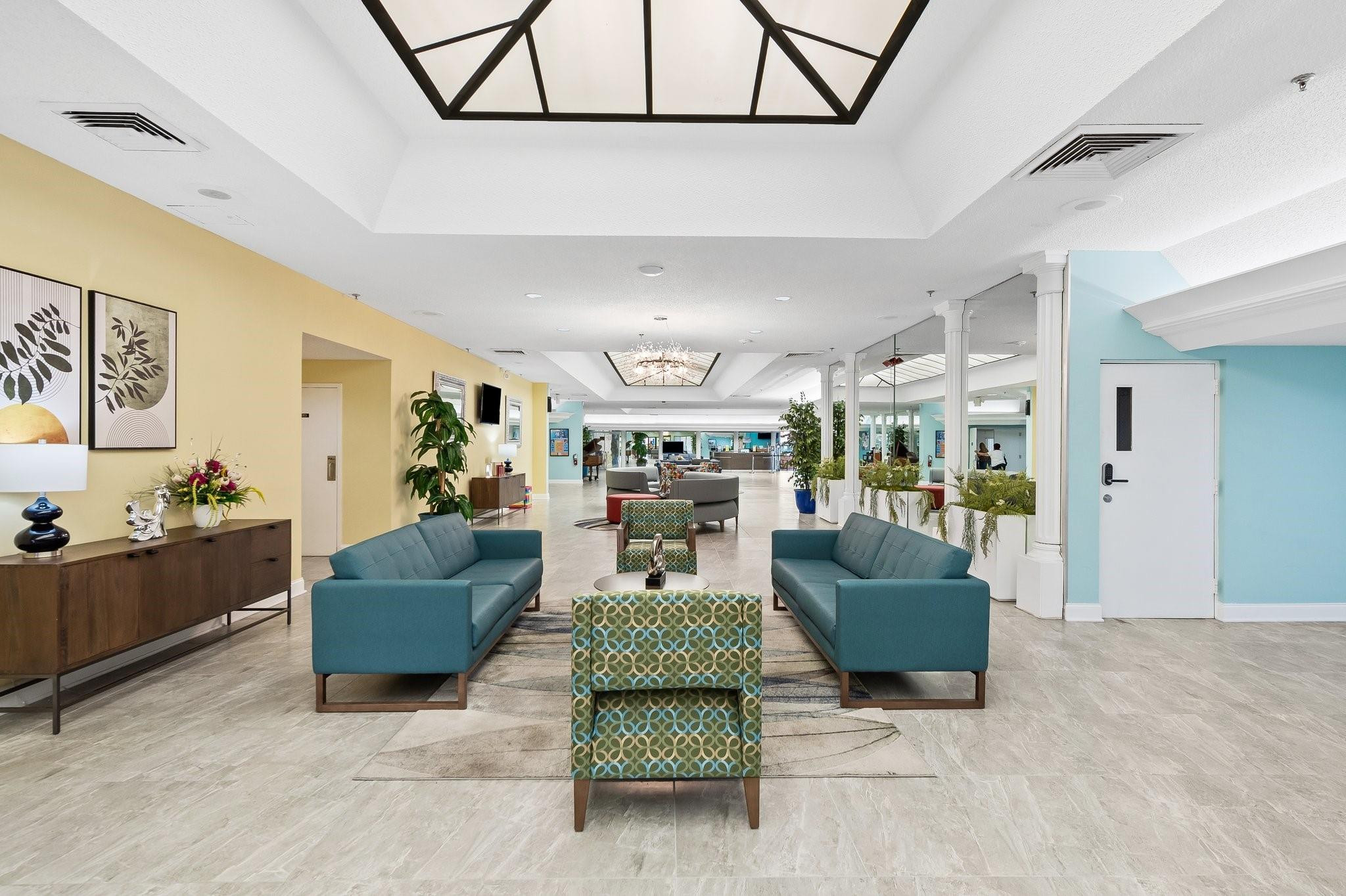 10442 Sunrise Lks Blvd #111 Sunrise, FL 33322