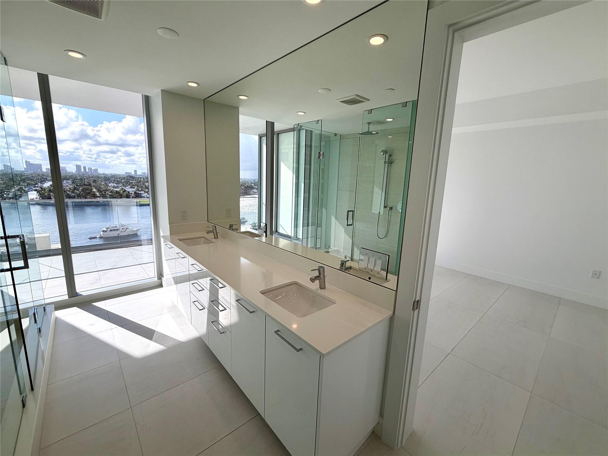 153 N Seabreeze Blv #S-704 Fort Lauderdale, FL 33304