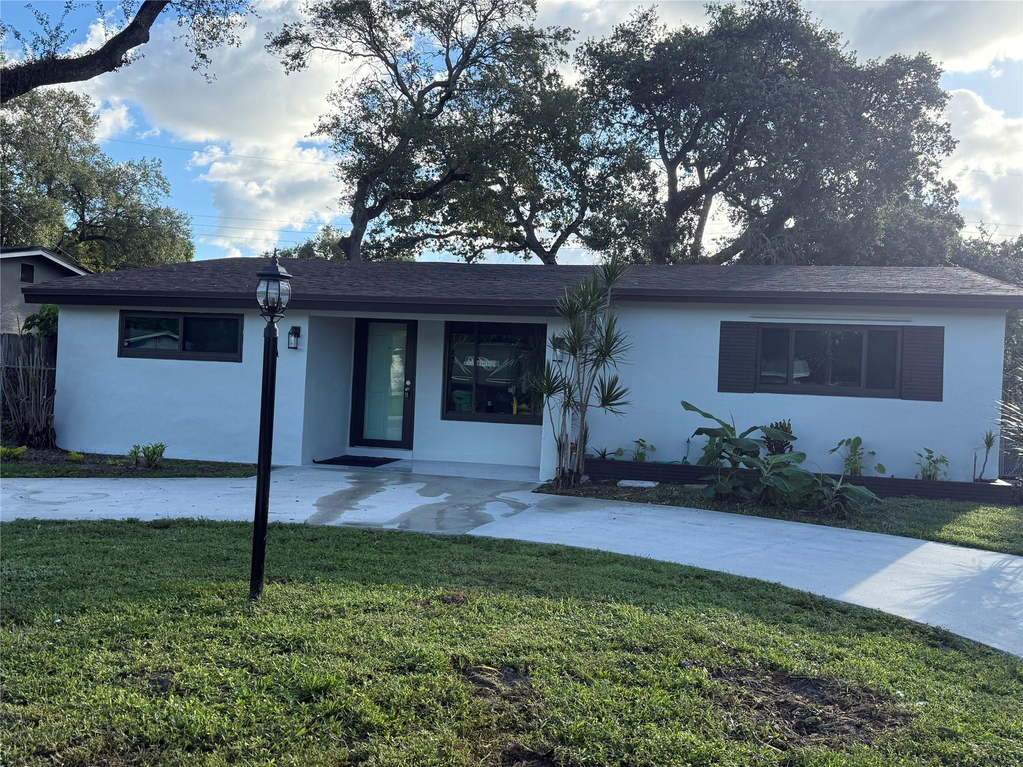 4650 SW 25th Ter