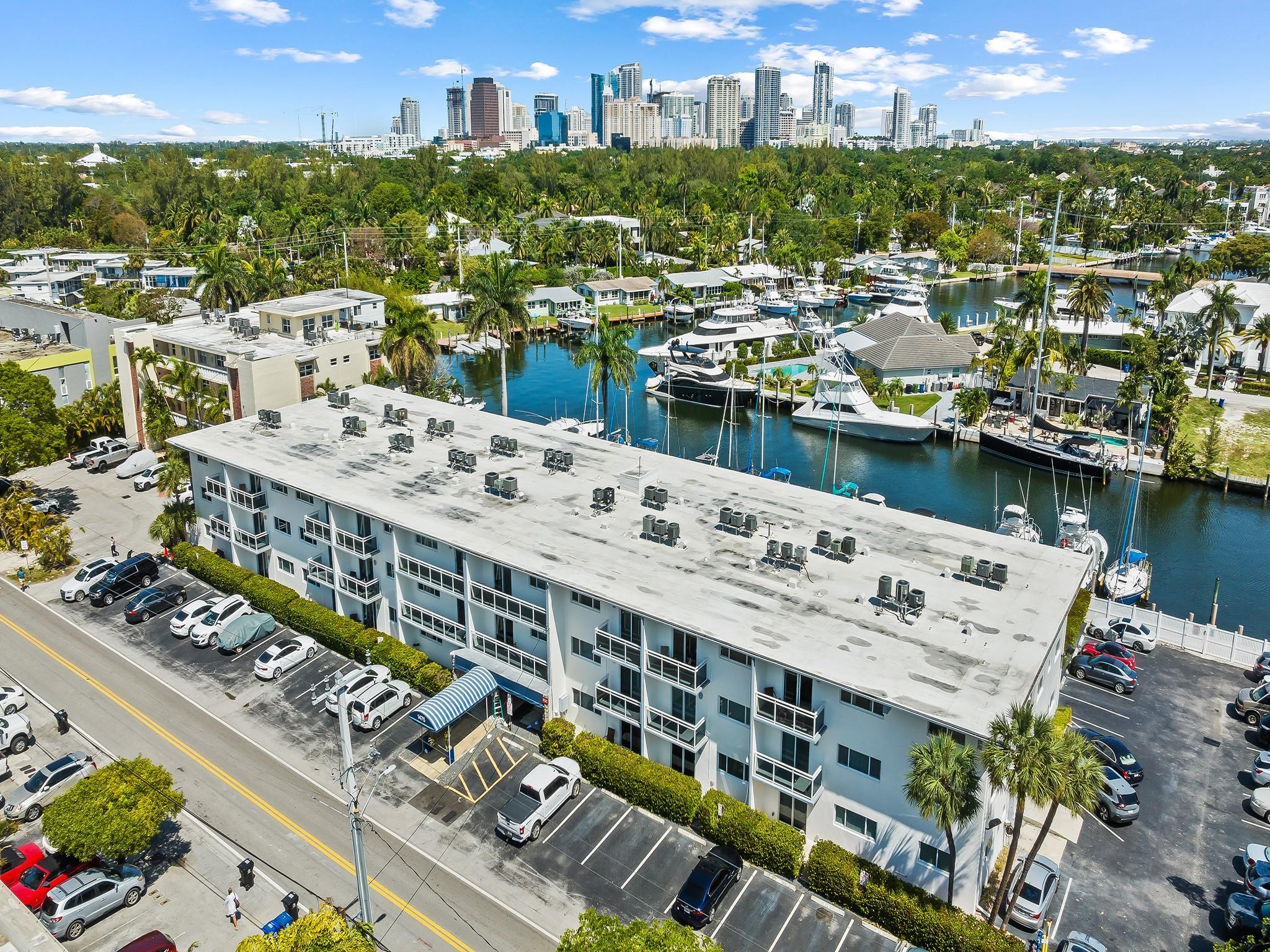 1475 SE 15th St #311