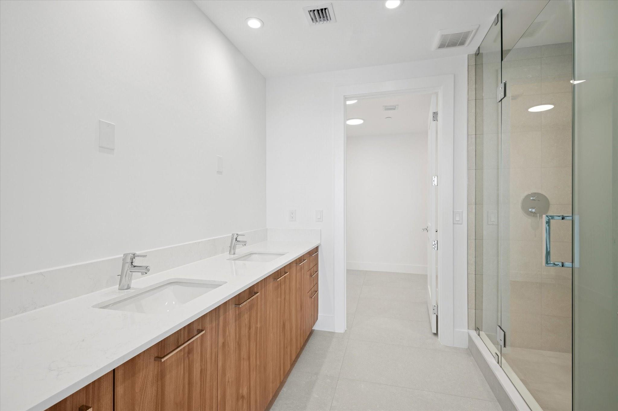 153 N Seabreeze Blvd #1003-S Fort Lauderdale, FL 33304