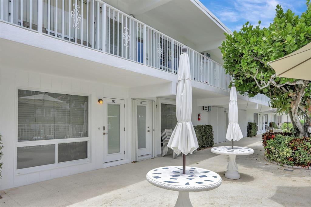 3215 SE 10th St #102