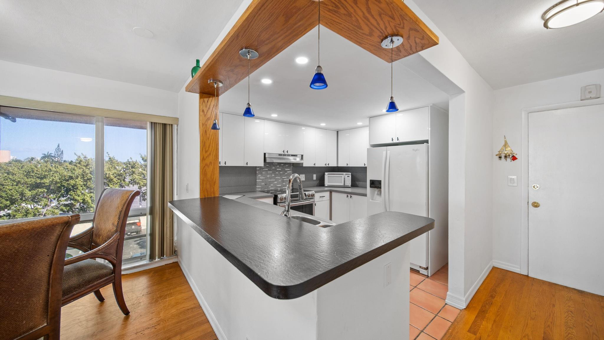 1700 SE 15th #302 Fort Lauderdale, FL 33316