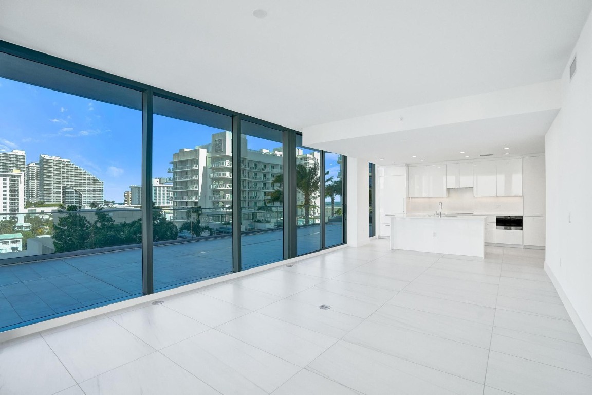 153 N Seabreeze #504-S Fort Lauderdale, FL 33304