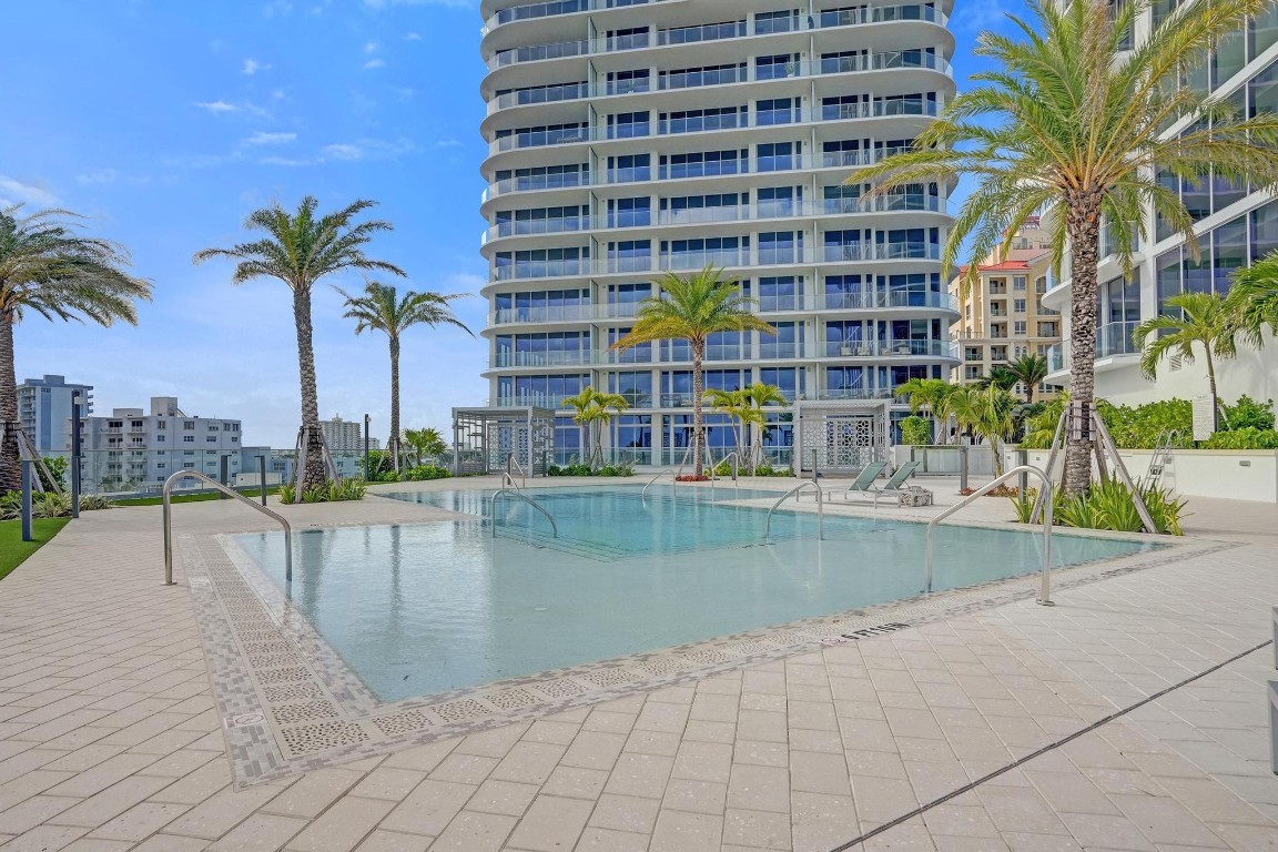 153 N Seabreeze #504-S Fort Lauderdale, FL 33304