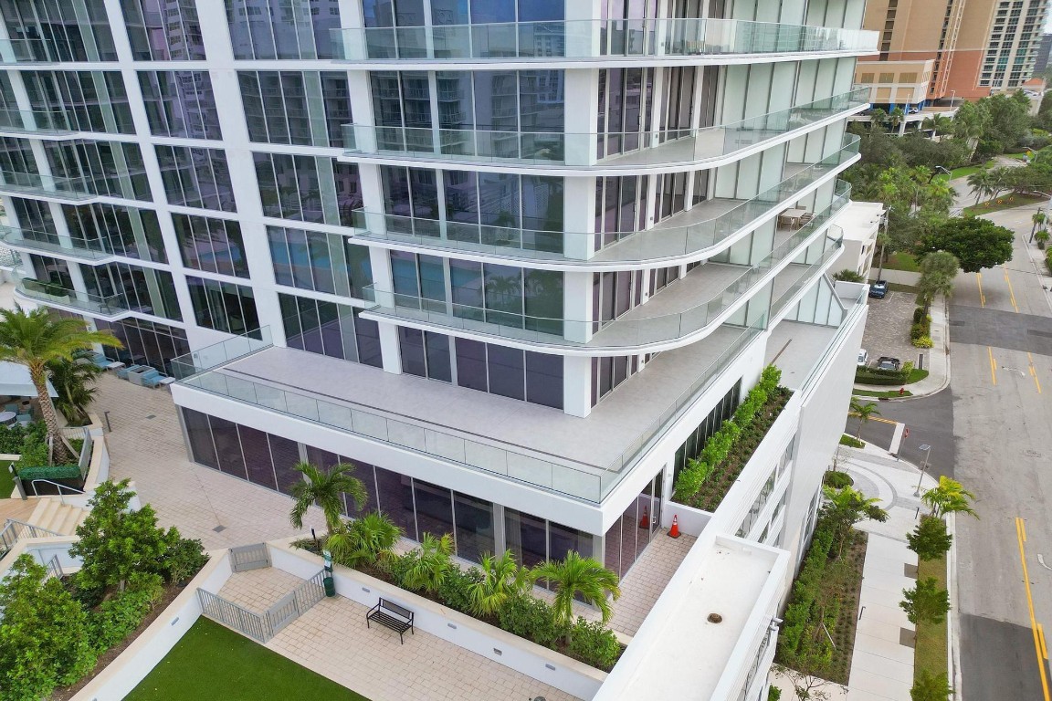 153 N Seabreeze #504-S Fort Lauderdale, FL 33304