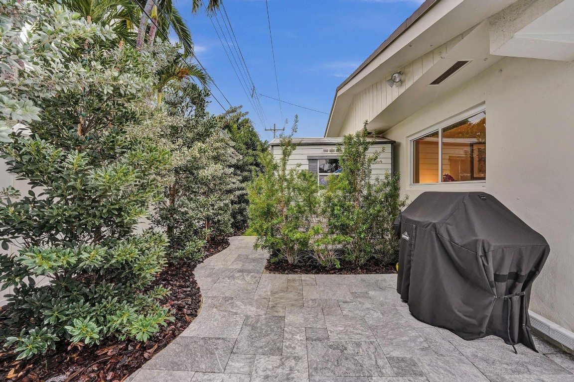 2030 NE 62nd Fort Lauderdale, FL 33308